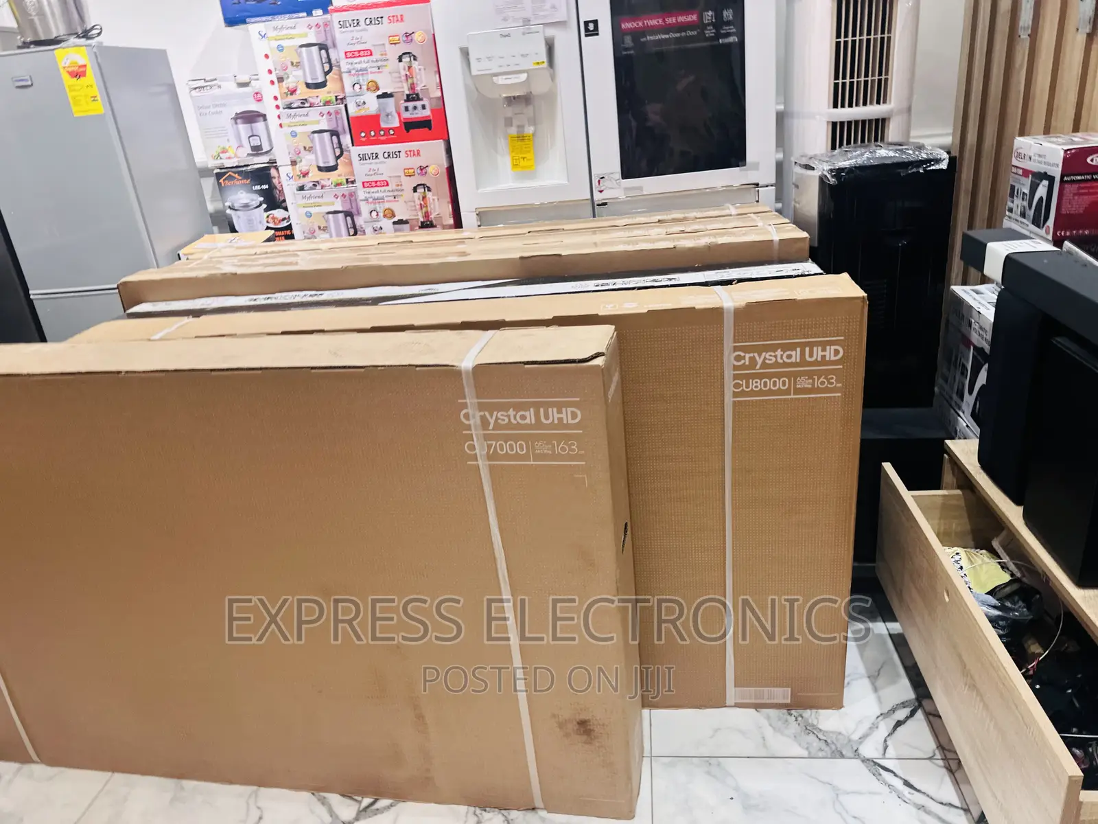 Samsung UHD Smart Glossy Screen 65”Cu8000 Voice Control