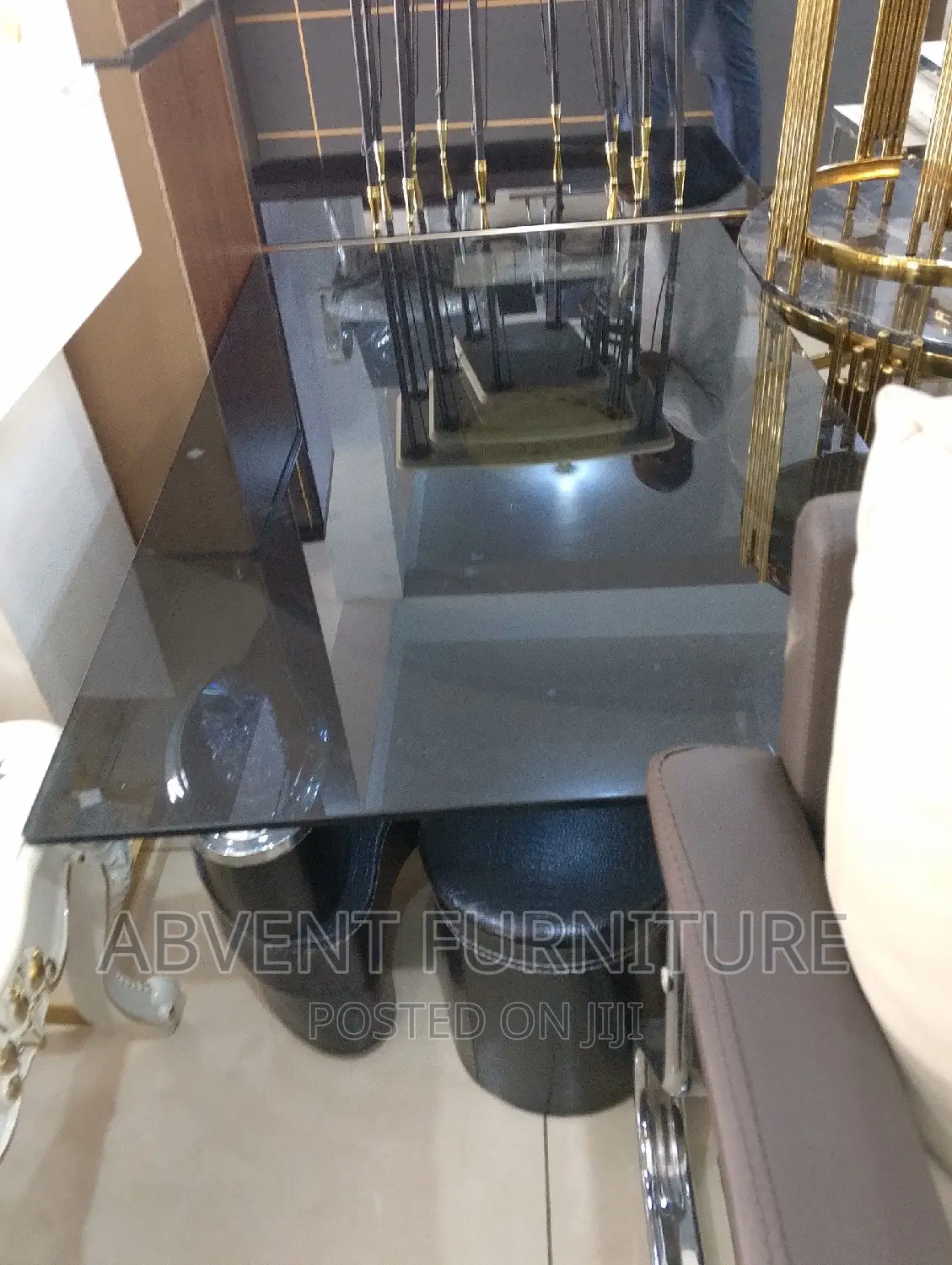 Glass Center Table With 4 Stools