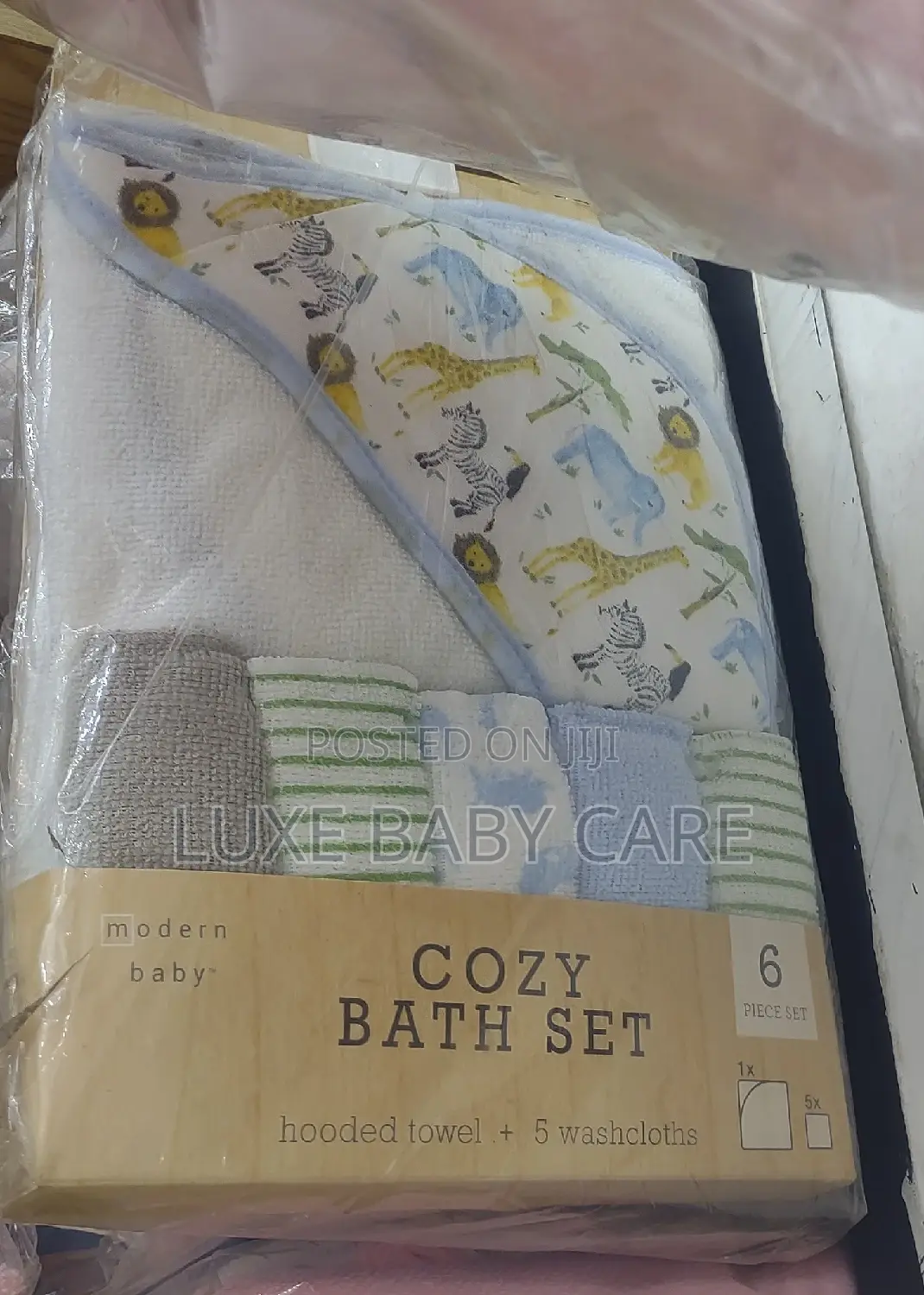 Hooded Towel _With Washclothes