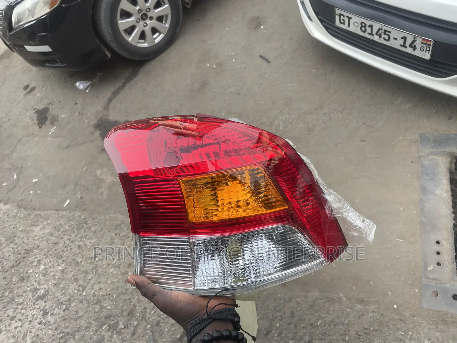 Toyota Vitz 2009 Tail Light Bulb Pair ( Normal )