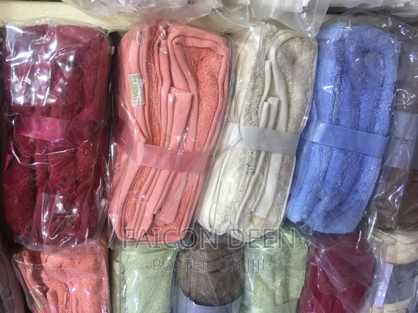 Luxurious 3 Pieces Set Cotton Towels