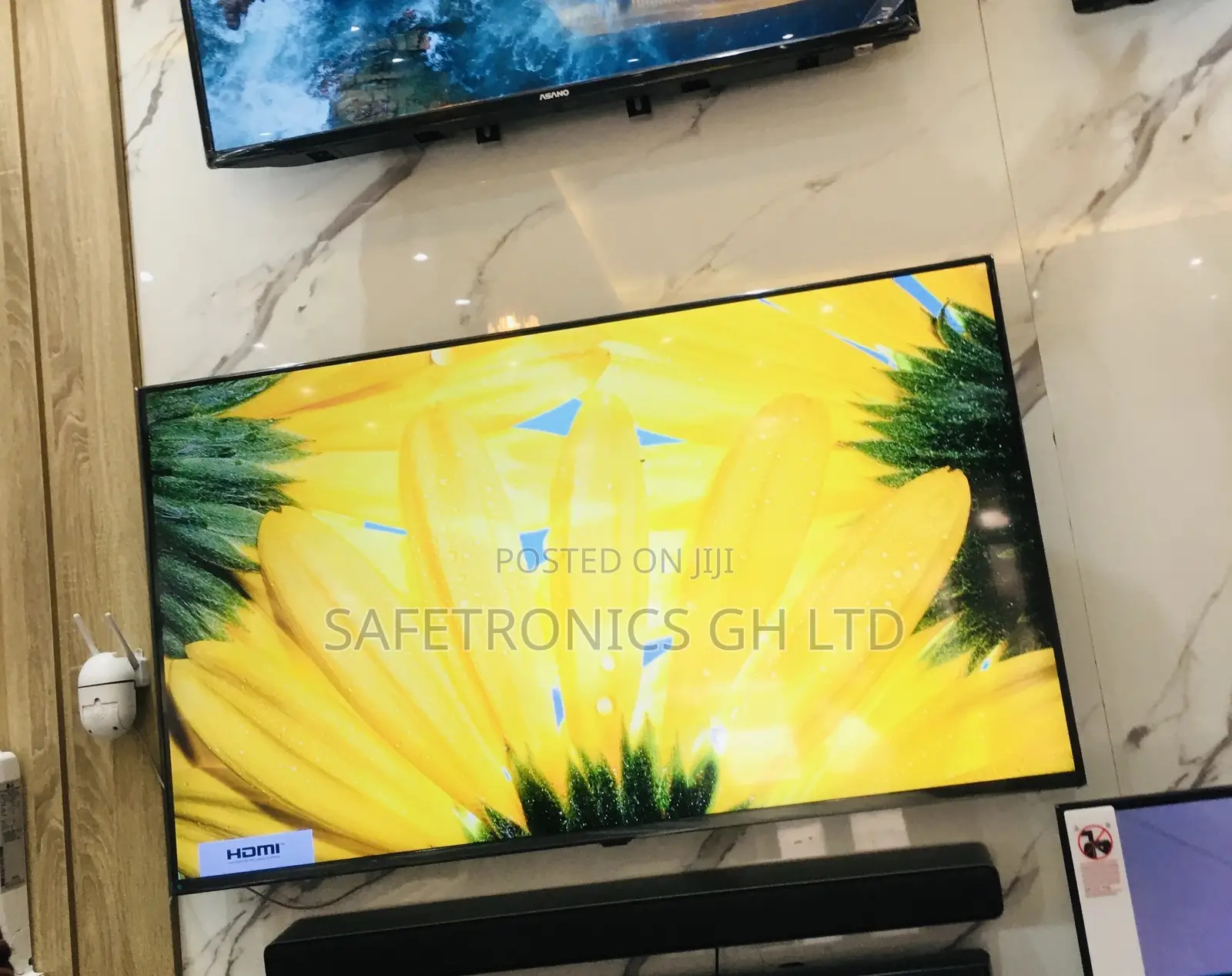 Black Electric Samsung Smart 60 Inches LED Glossy AU71 Tv