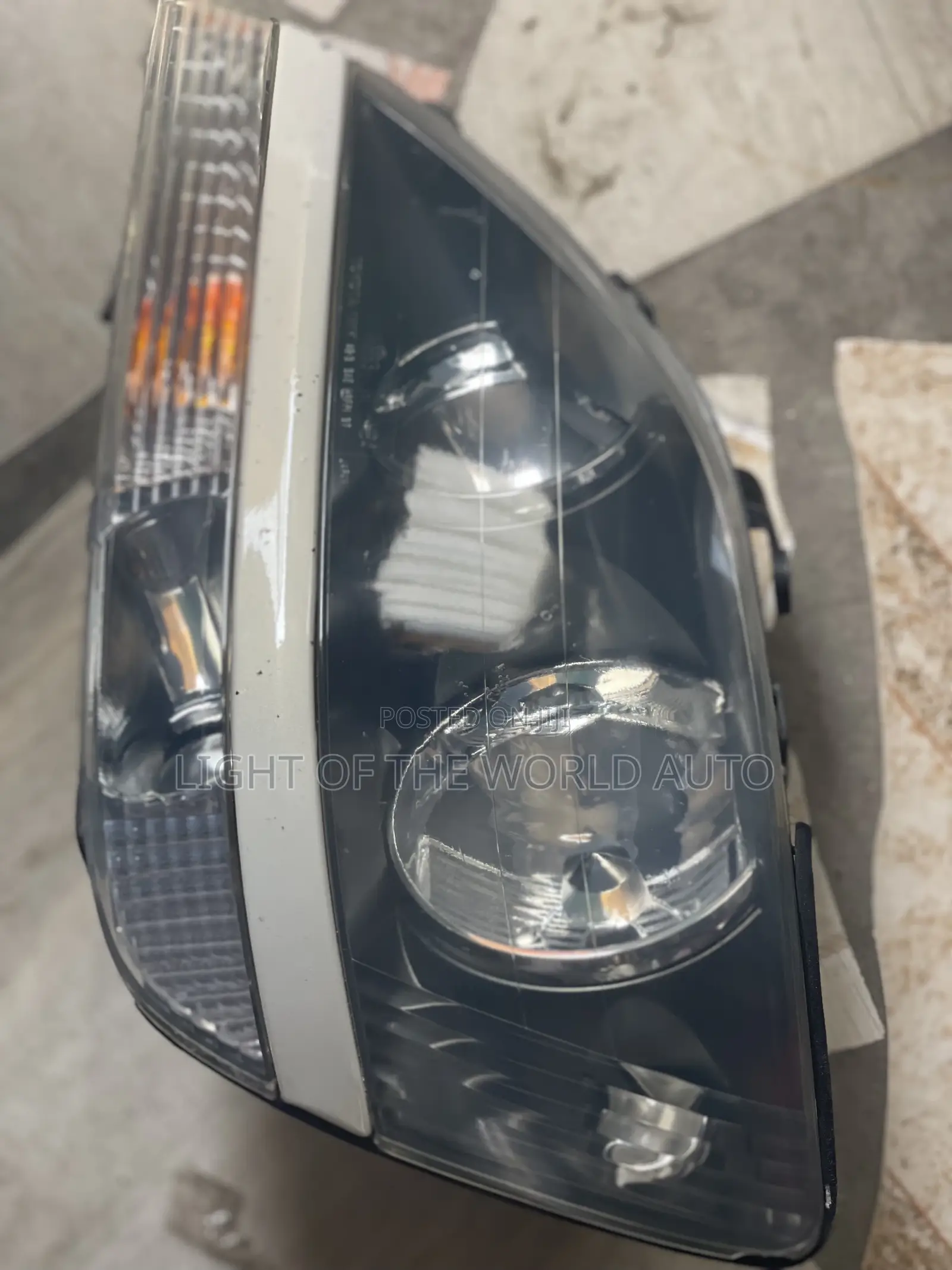 Lexus Rx300 Headlight Set