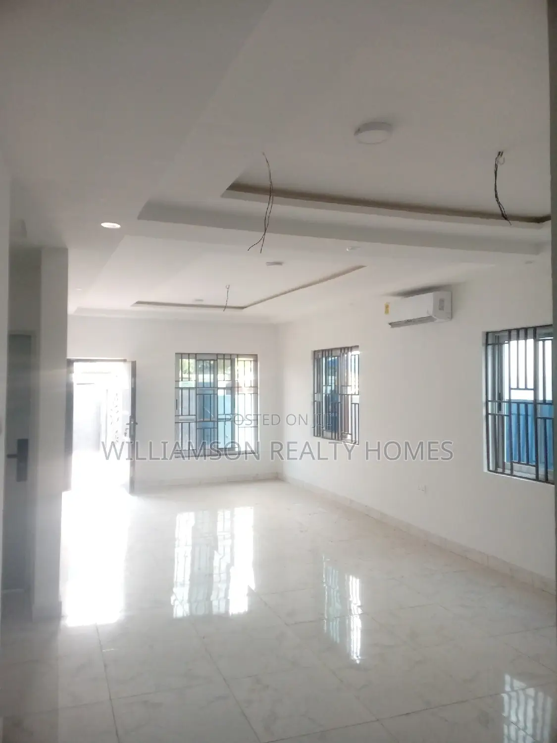 4bdrm House in Community 18 Area, Spintex for sale