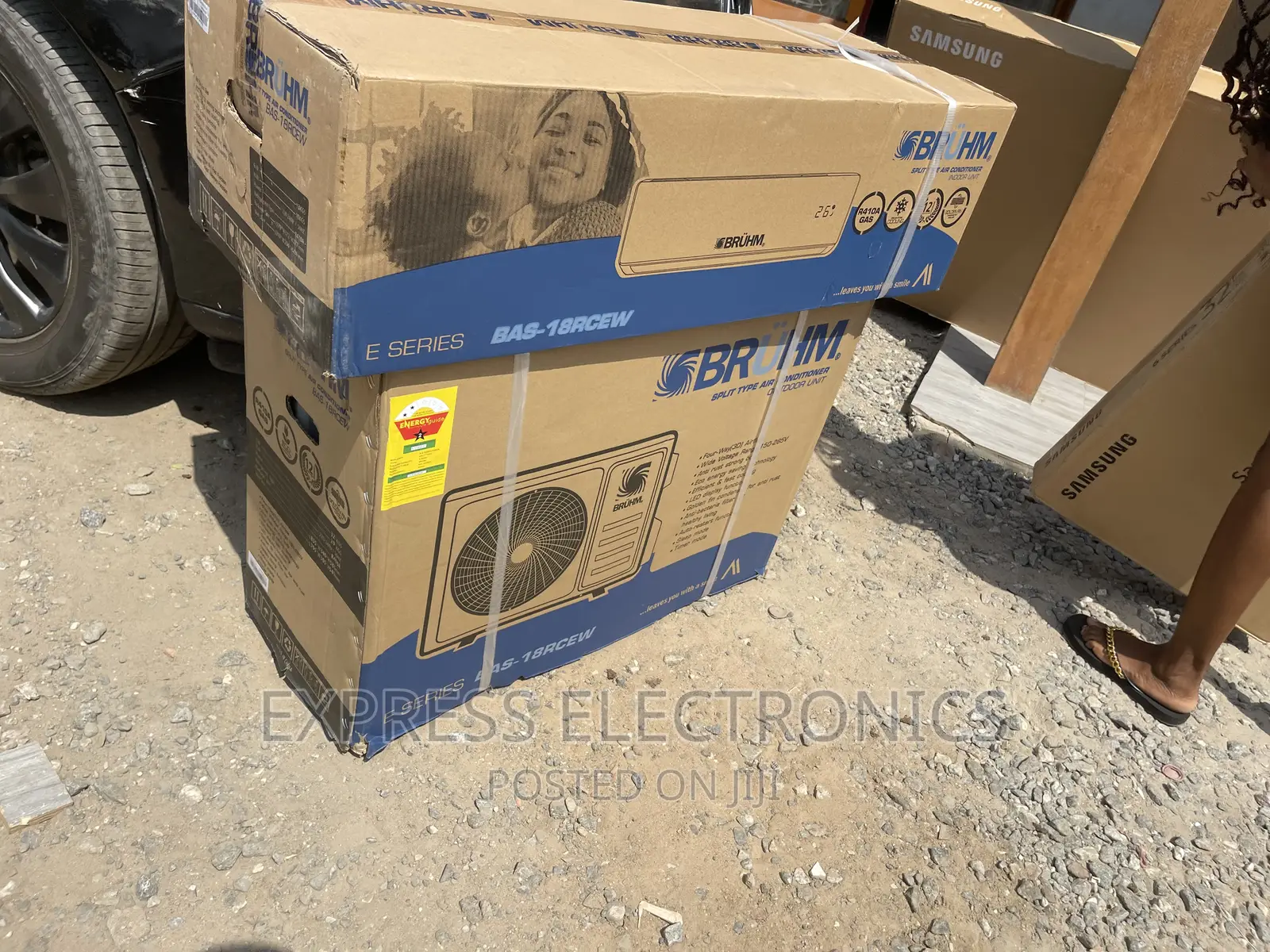 Bruhm Split R410 Gas Bruhm 2.5hp AC White 