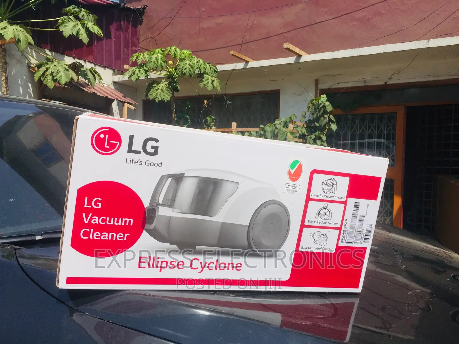 Fabulous Sleek Vacuum Cleaner LG