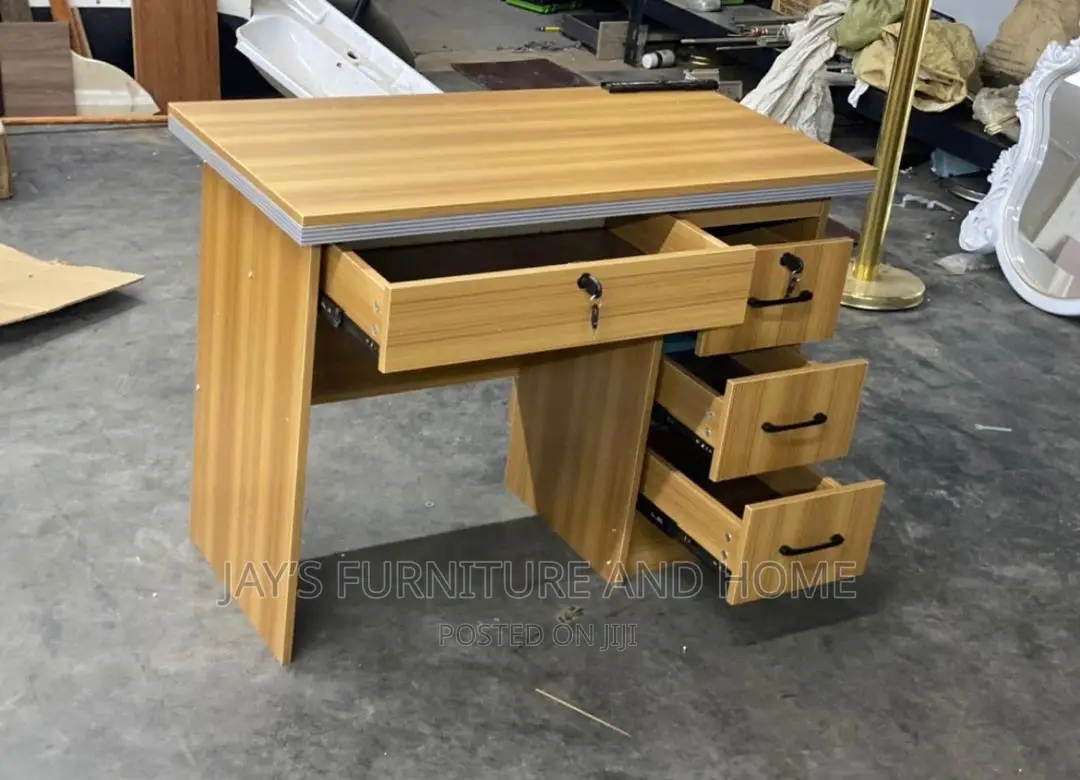 Simple Office Table