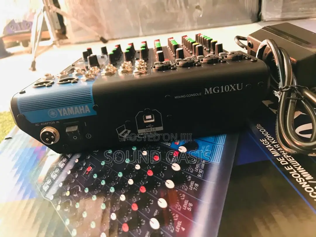 Yamaha MG10XU 10-Channel Analog Mixer With Effects and USB
