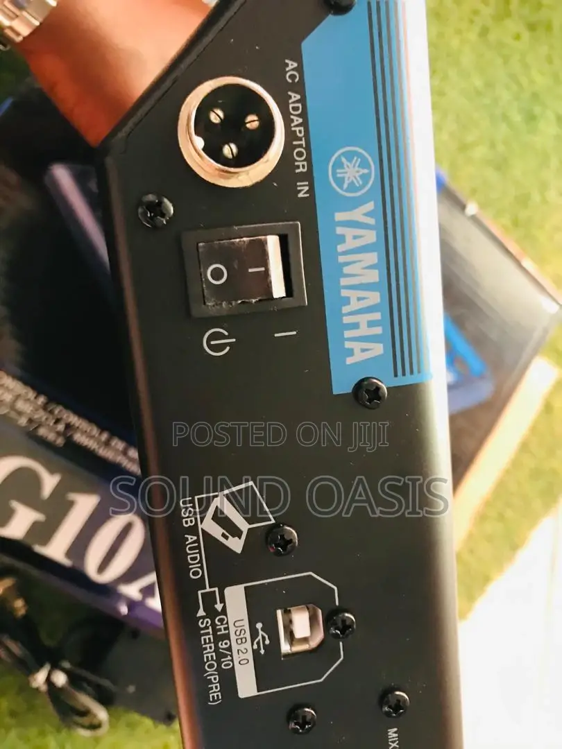 Yamaha MG10XU 10-Channel Analog Mixer With Effects and USB