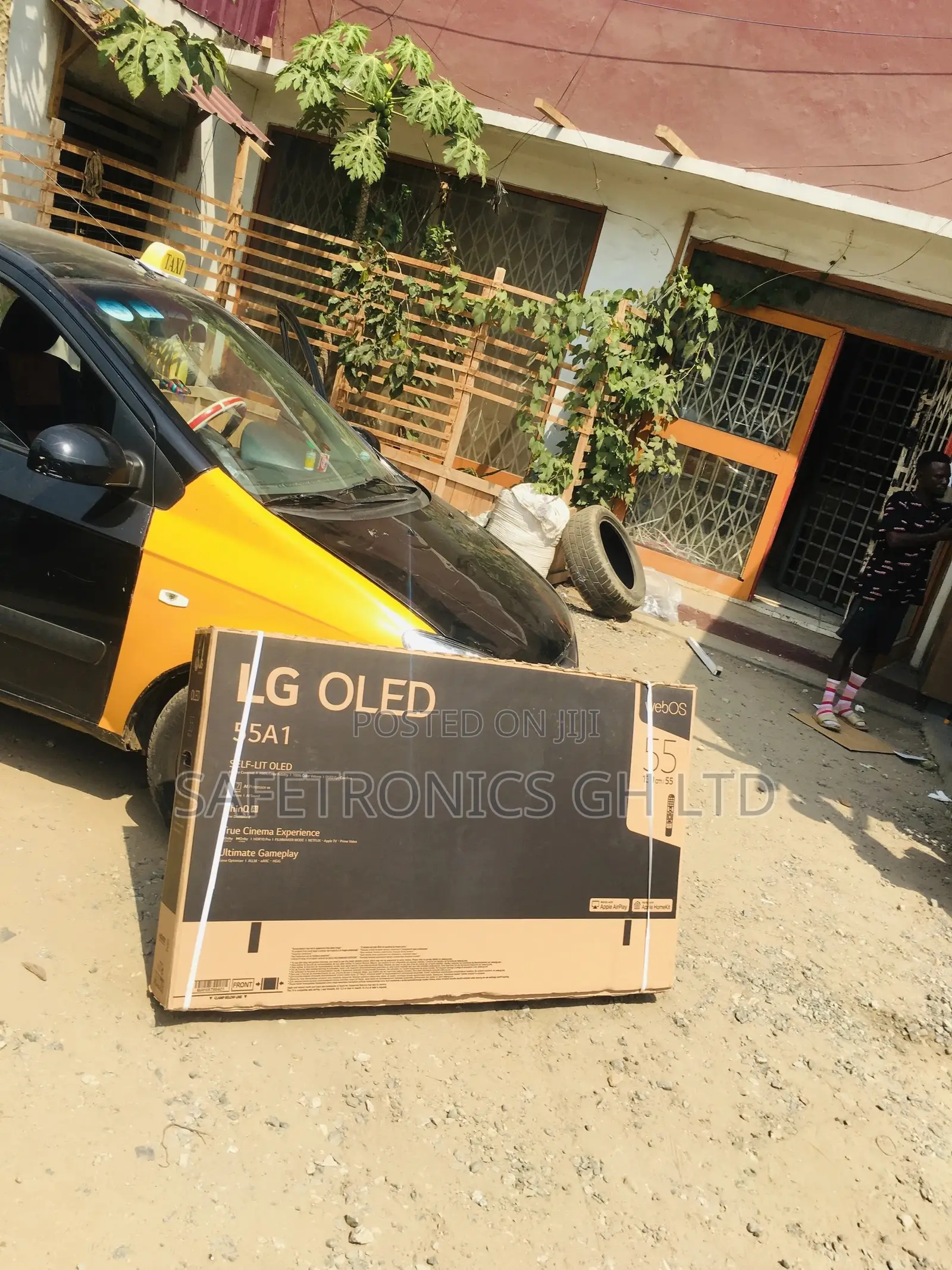55 Inch Glossy OLED A1PVA Electric Black Smart UHD LG Tv