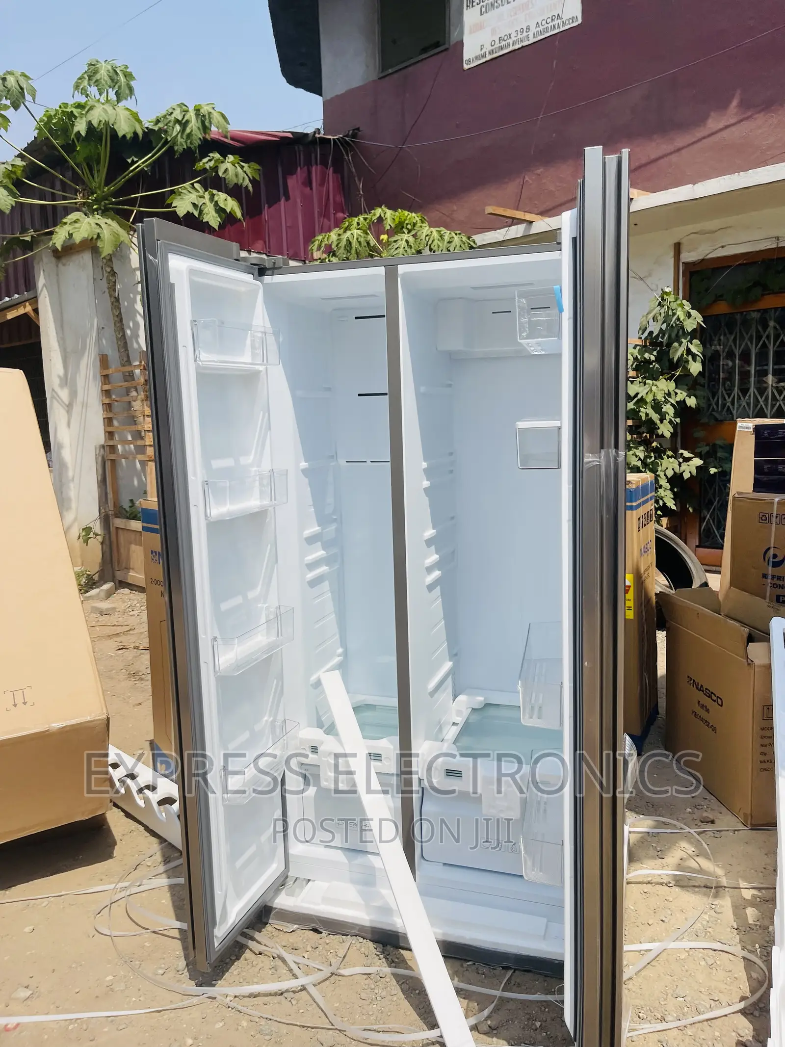 Durable Build Fridge Side by Side TCL-P520SBN