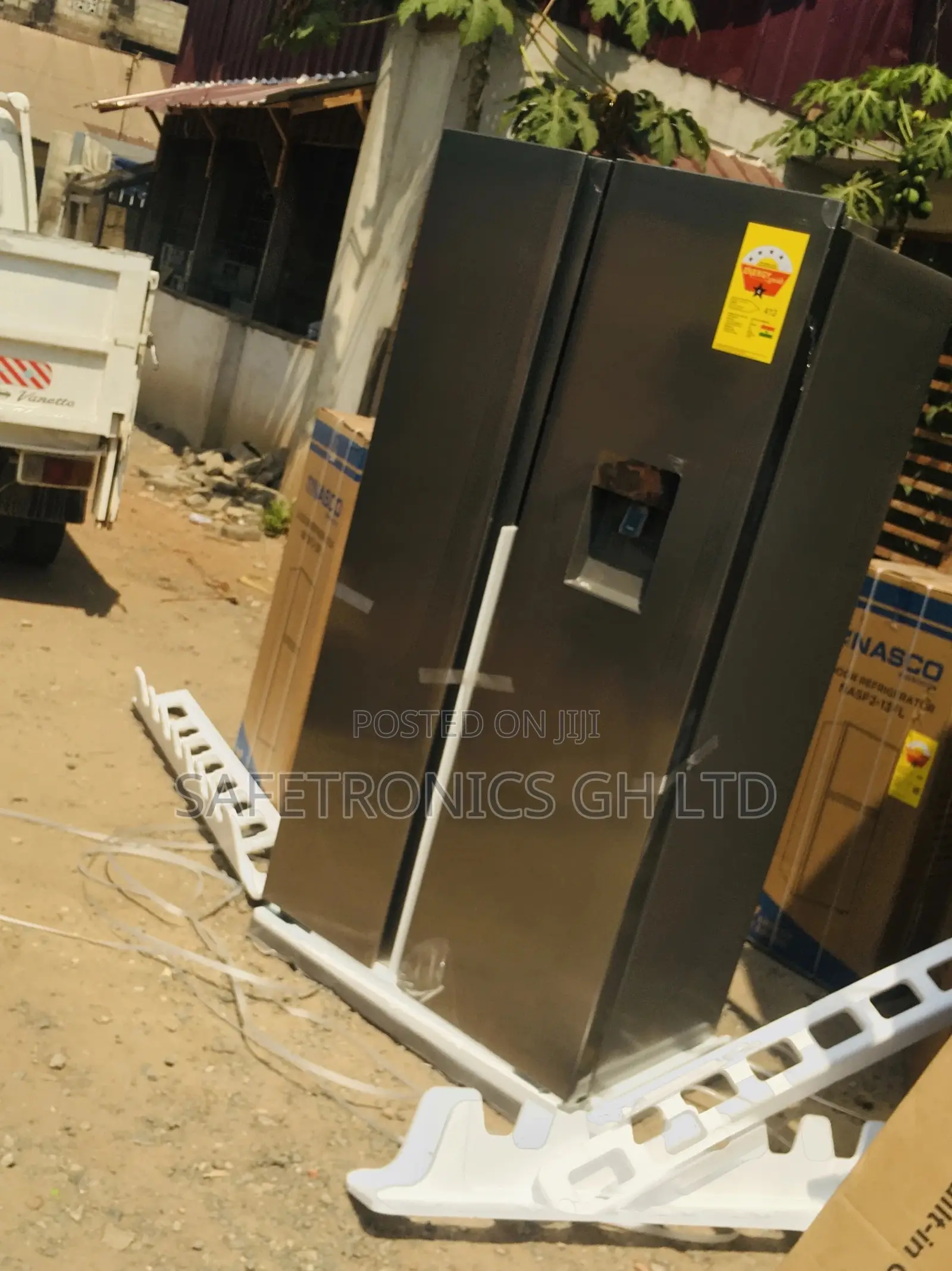 607 Liters TCL Side by Side P520SBN 2 Doors Gray Fridge