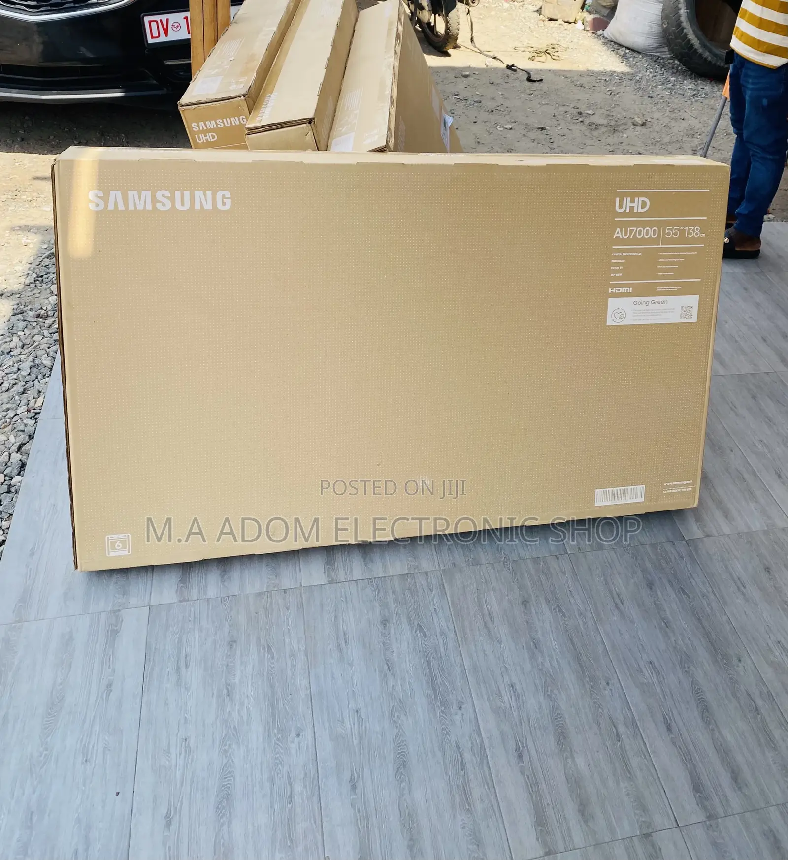 Fresh in Box Samsung 55AU7092 55 Inch Uhd Crystal Led.