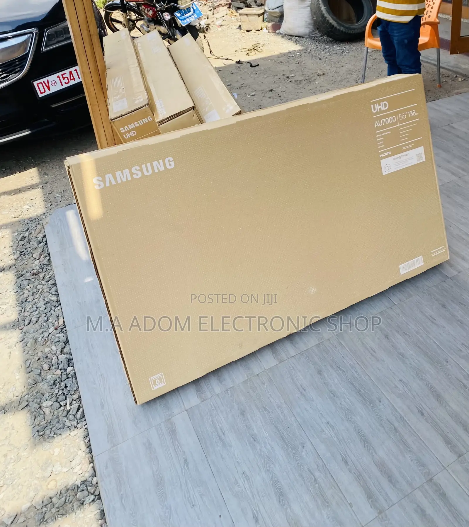 Fresh in Box Samsung 55AU7092 55 Inch Uhd Crystal Led.