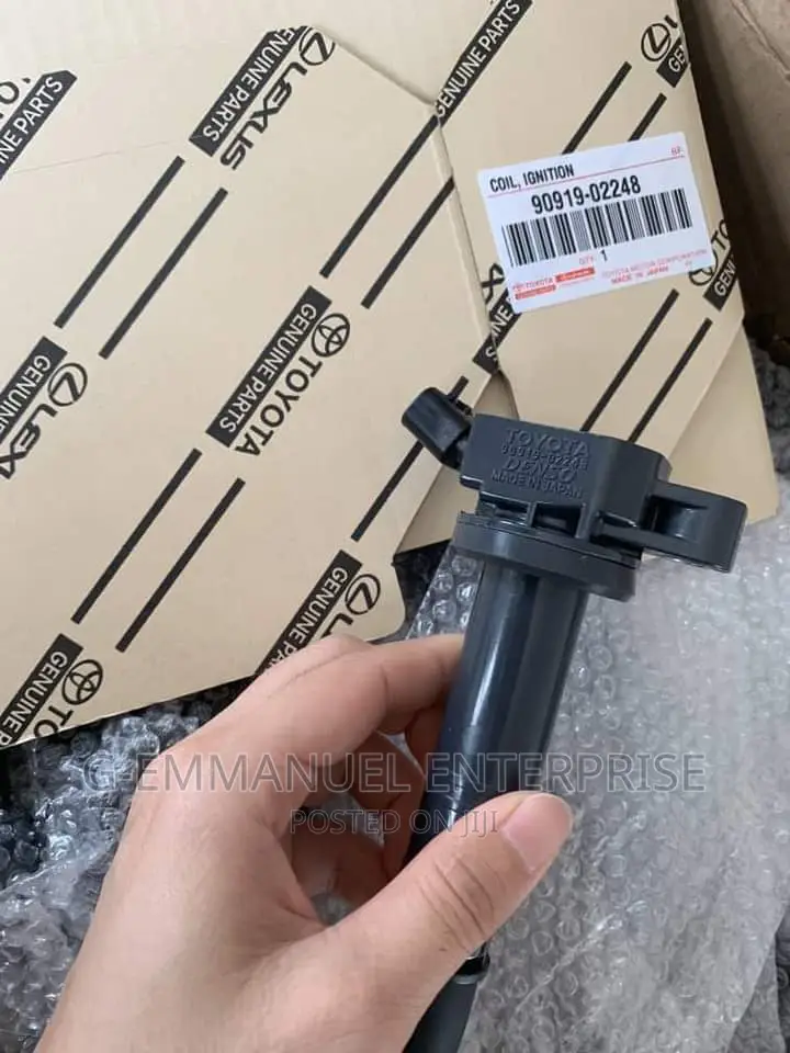 Toyota Fortuner 2008-12 Ignition Coil Japan. Original.