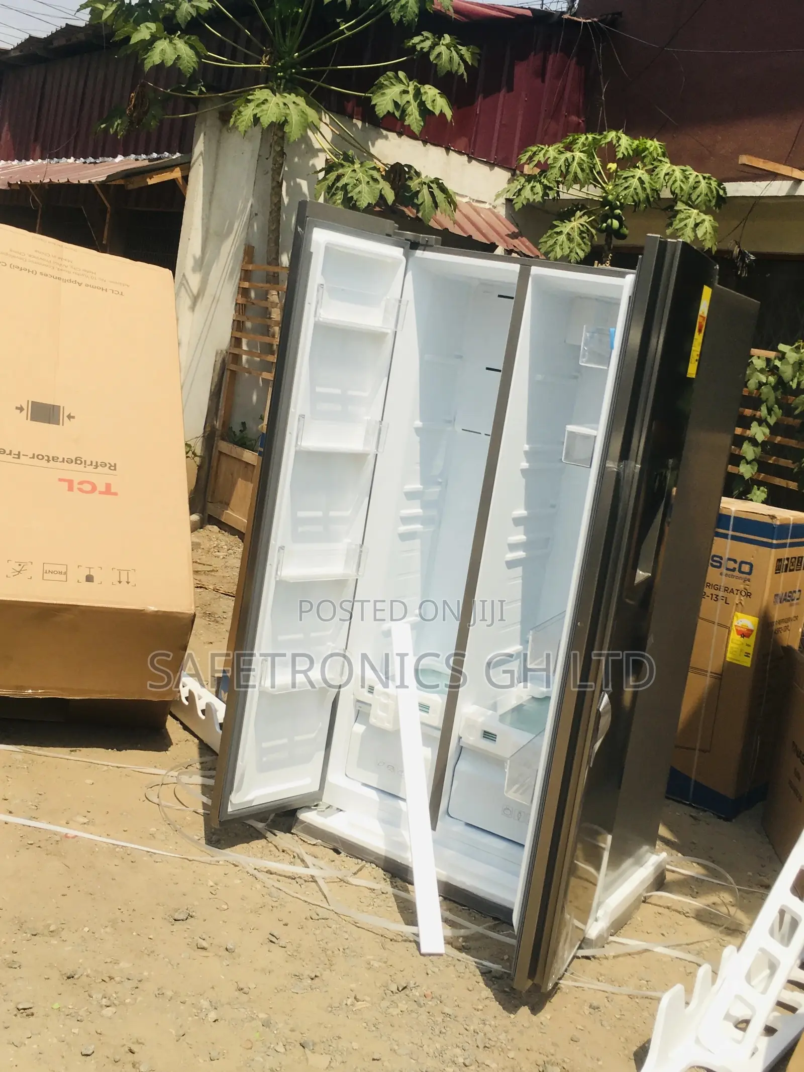 Essential P520SBN TCL Gray Side by Side 607 Liters Fridge