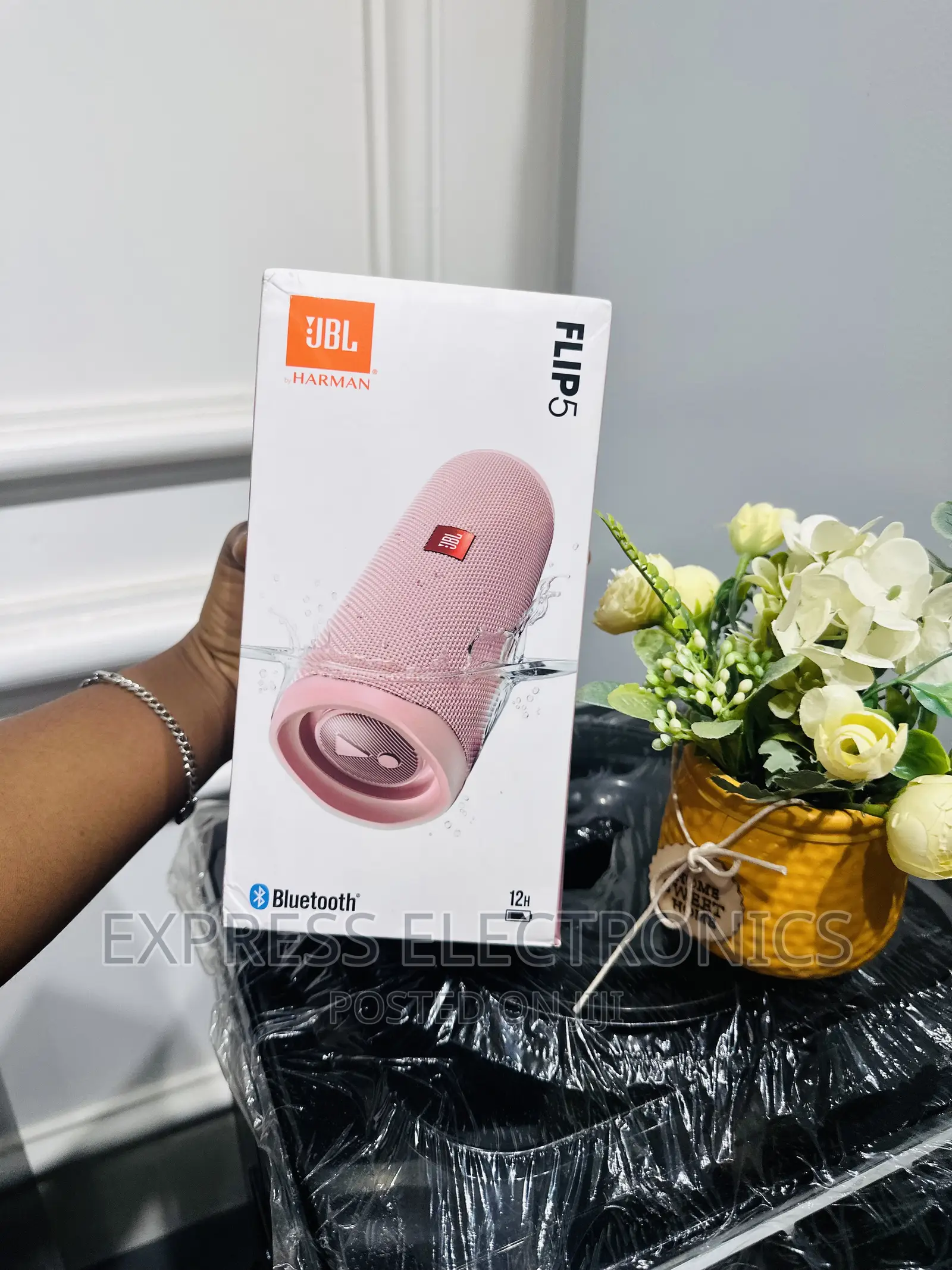 Very Cool Price Flip 5 Bluetooth Speaker