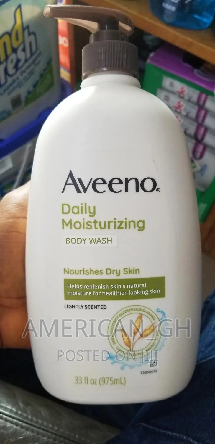 Aveeno Daily Moisturizing Body Wash (975ml)