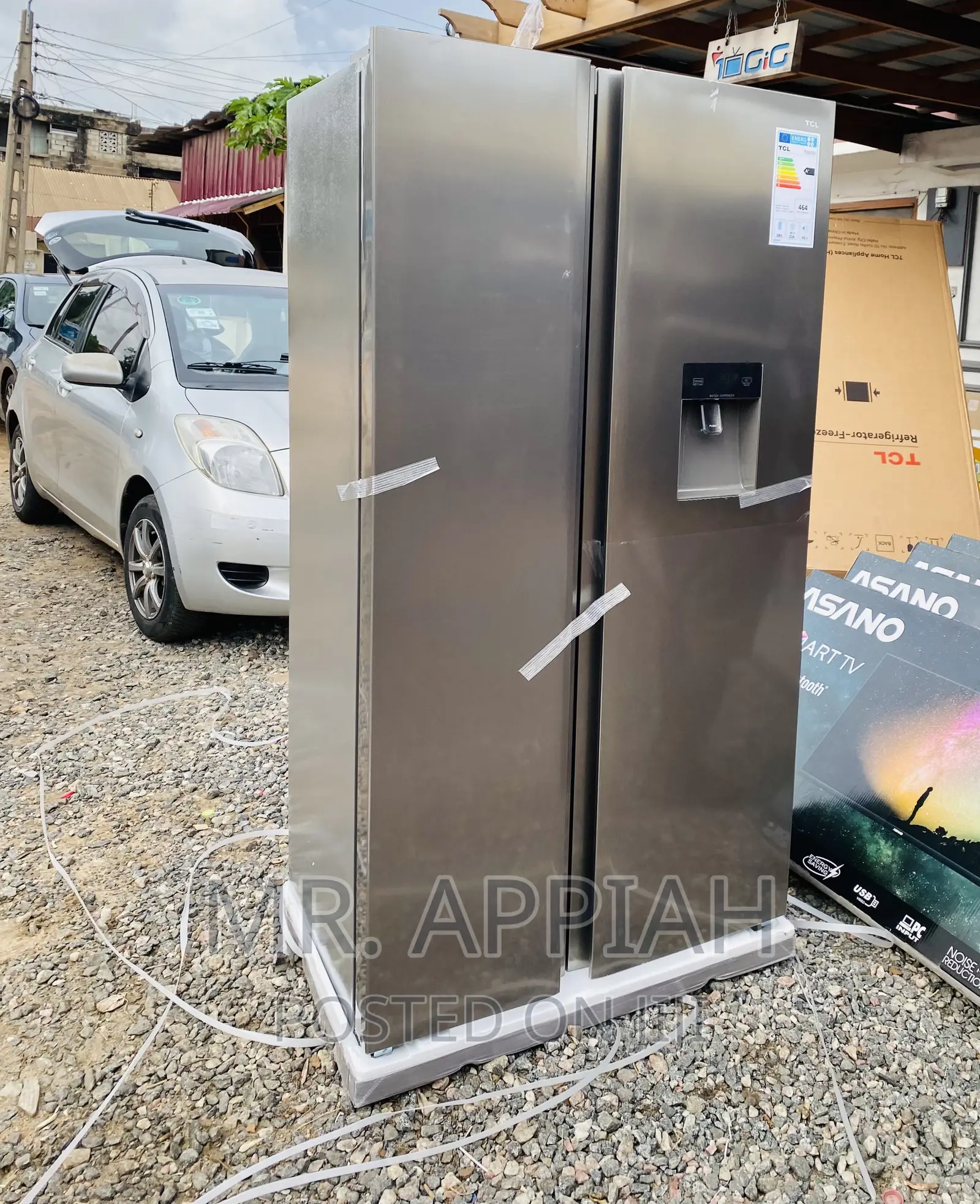 Classic Design TCL P520SBN Side by Side Fridge(Gray).