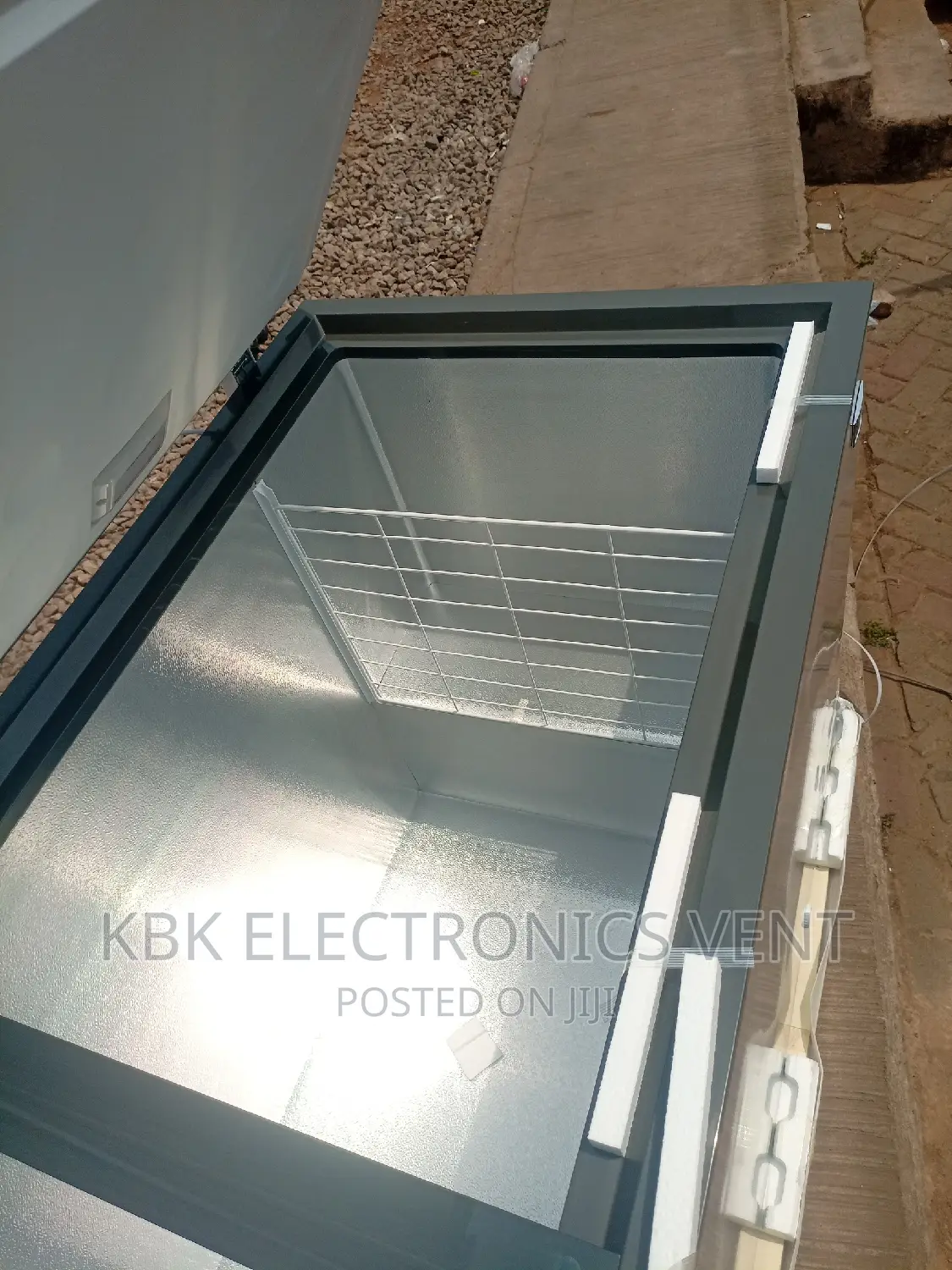 Nexus 710ltrs Double Door Chest Freezer