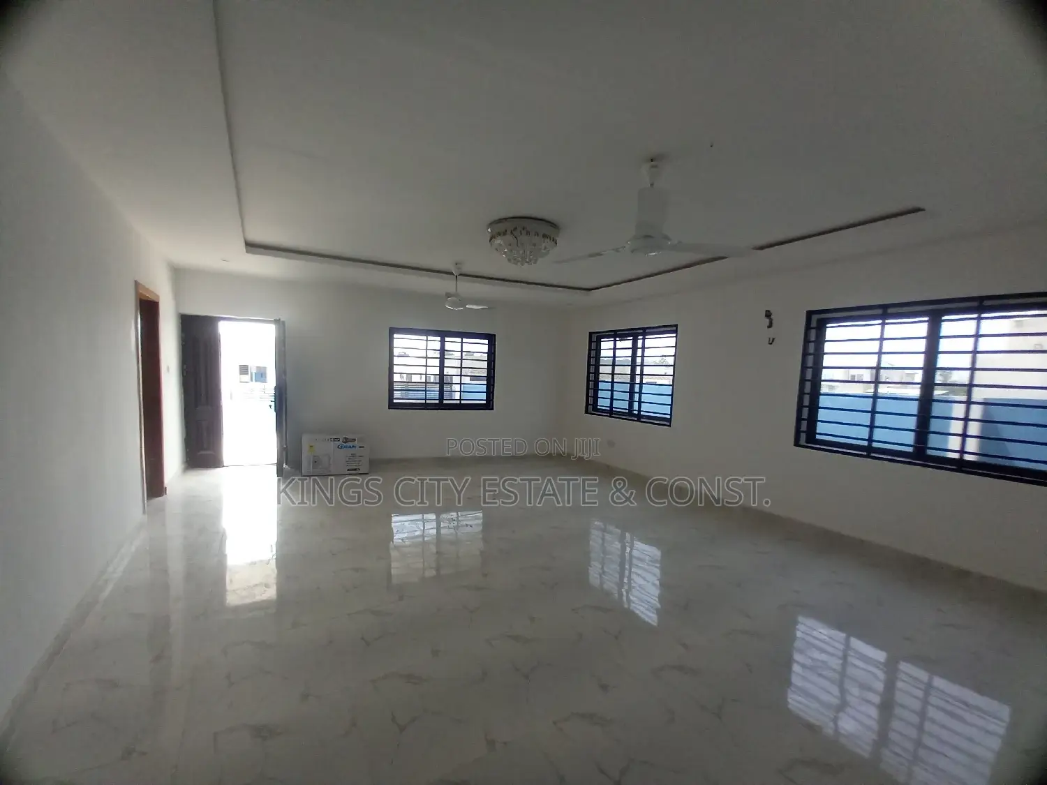 6bdrm House in Acp-Kwabenya, Dome for sale