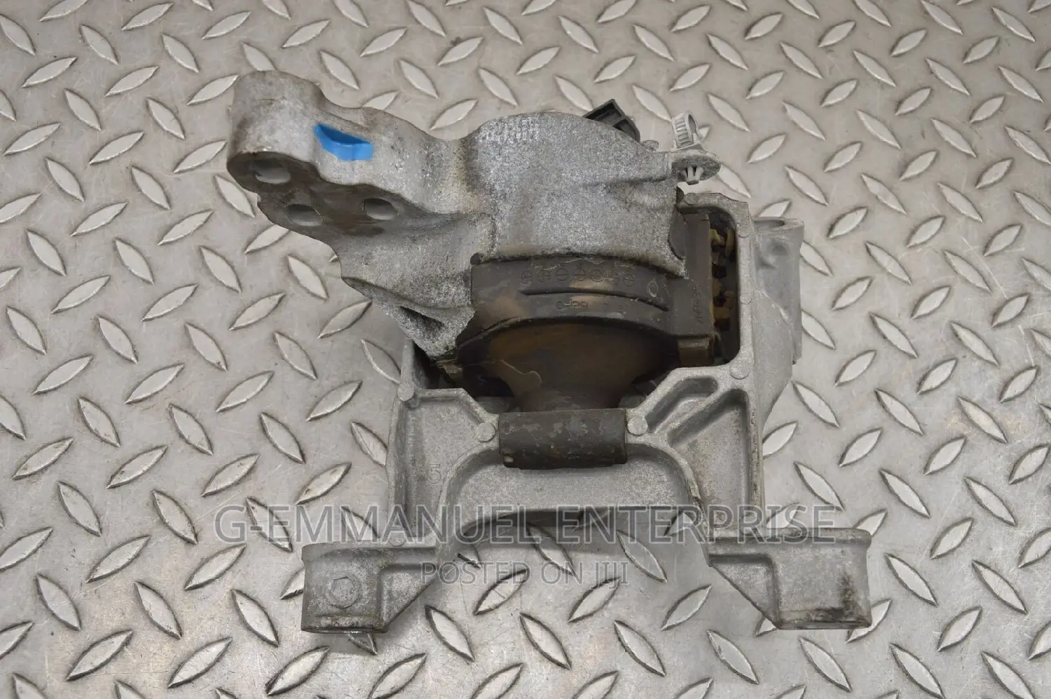Mazda (3) 2016 Main Engine Mount Right. Original
