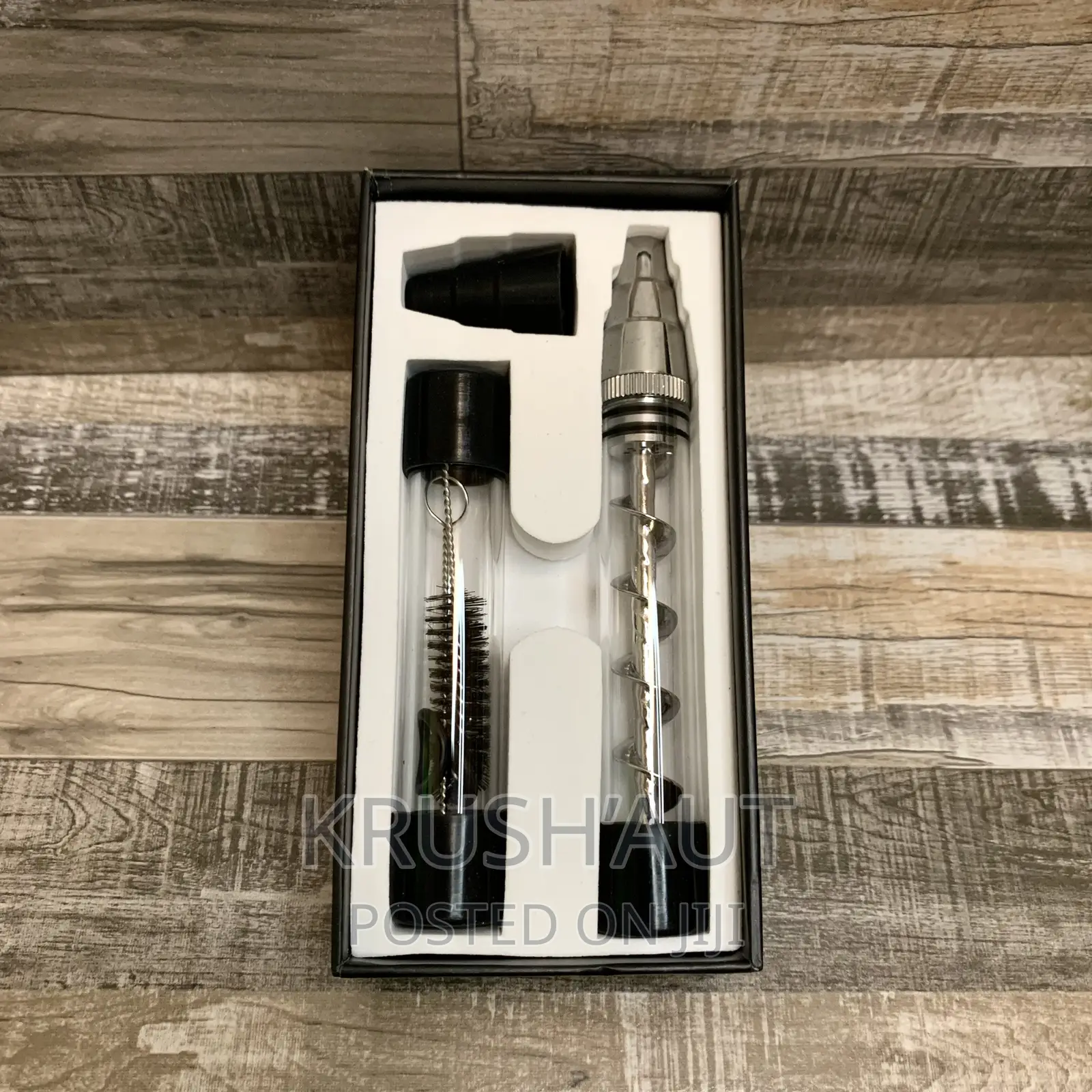 Twist Glass Pipe With Cleaning Kit