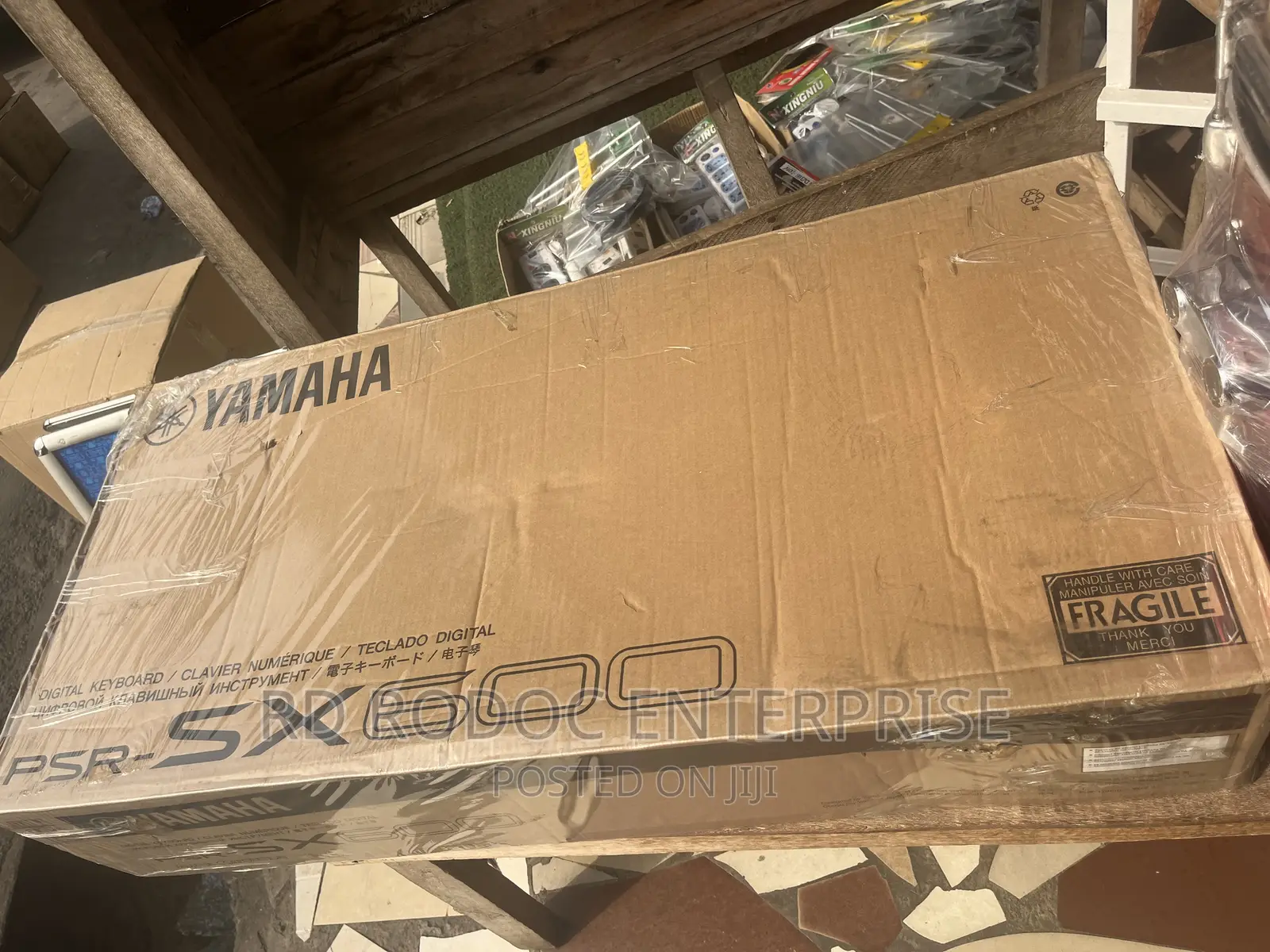 Keyboard PSR Sx600