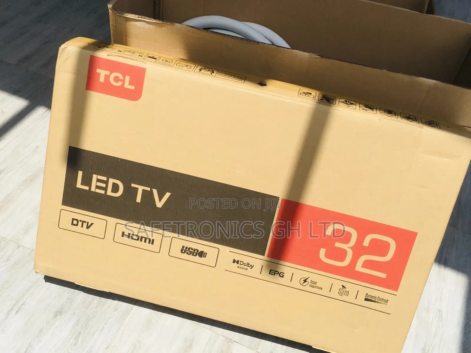 32 Inches Glossy LED Smart Black TCL Electric HDR S5400