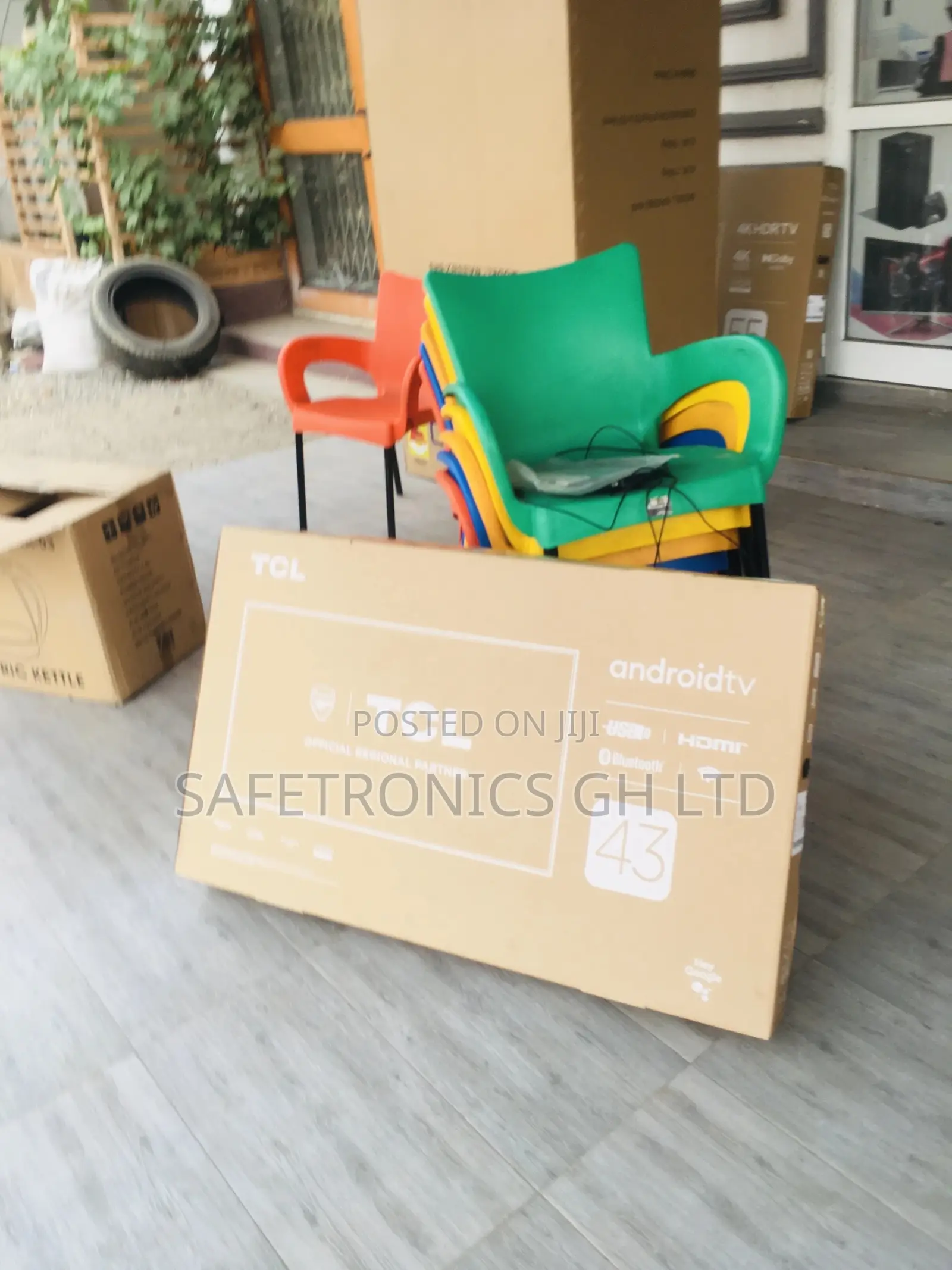 43 Inches Glossy LED Smart HDR TCL S5400A Electric Tv