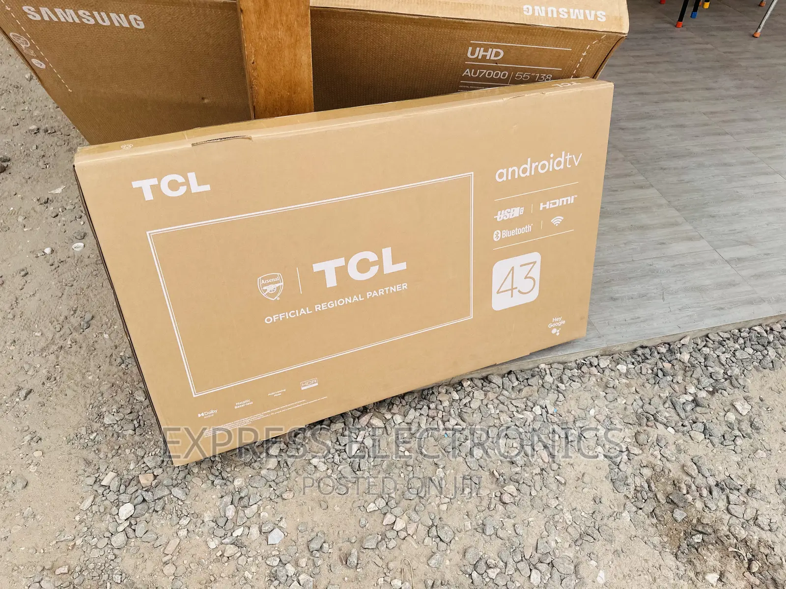 TCL Glossy Slim UHD Smart 43”P635