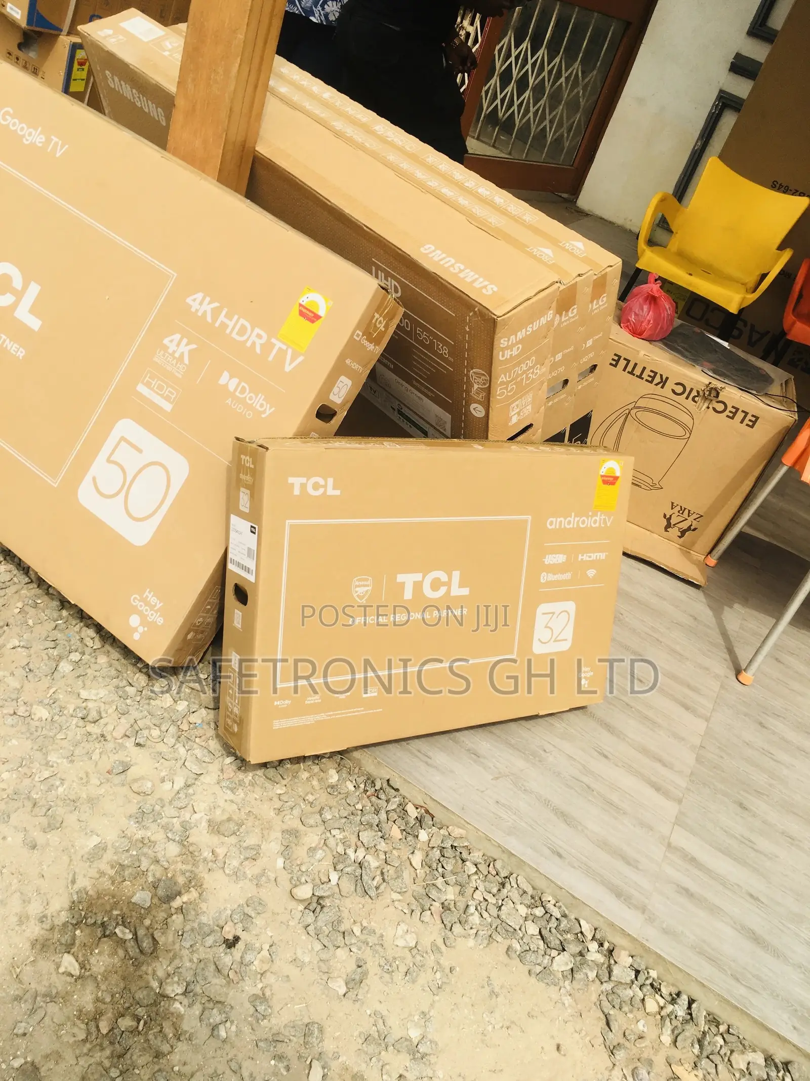 TCL Full HD Glossy Black Electric S5400A 32 Inches HDR Tv