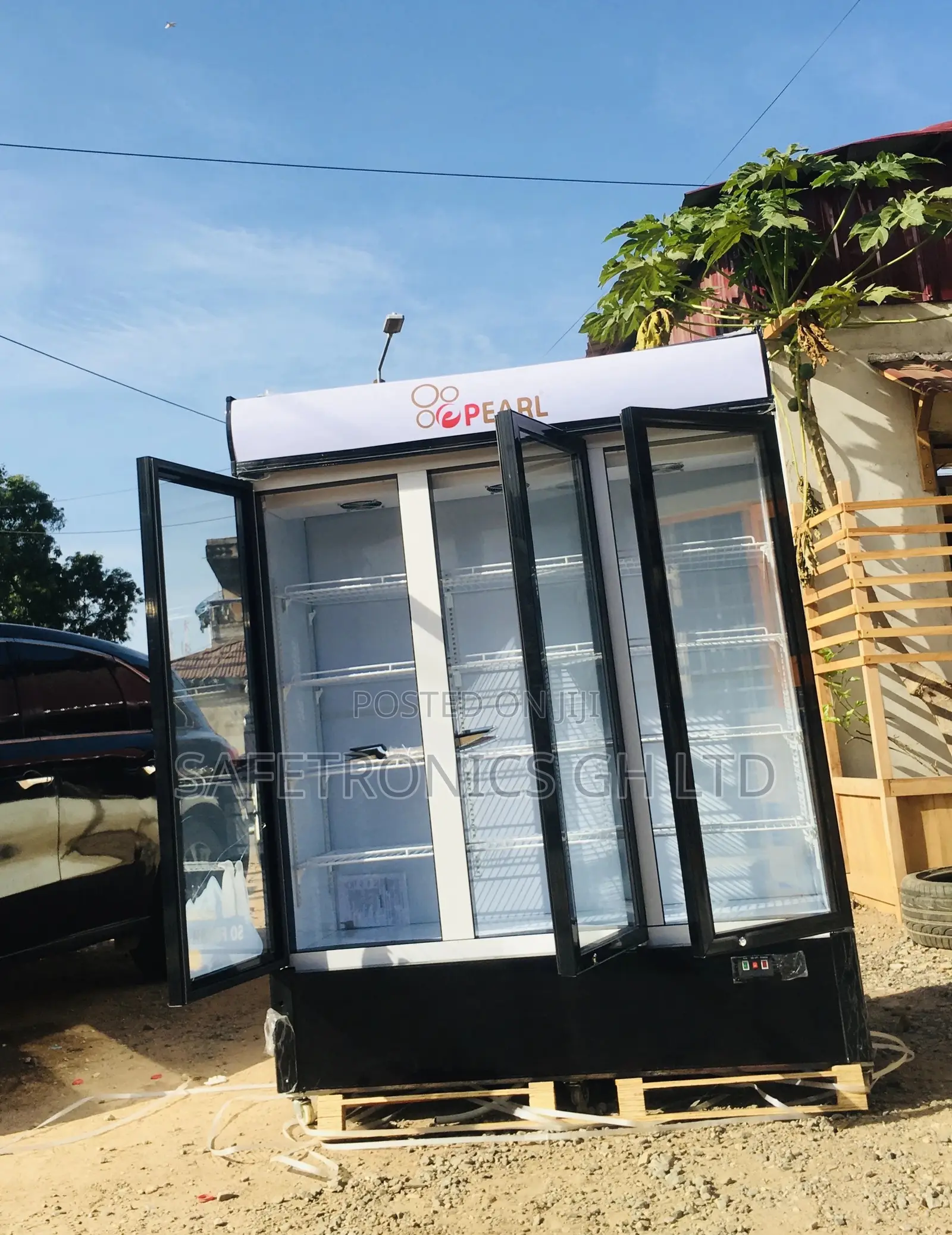 3 Doors Pearl PVC-150 Display Glass Electric Fridge