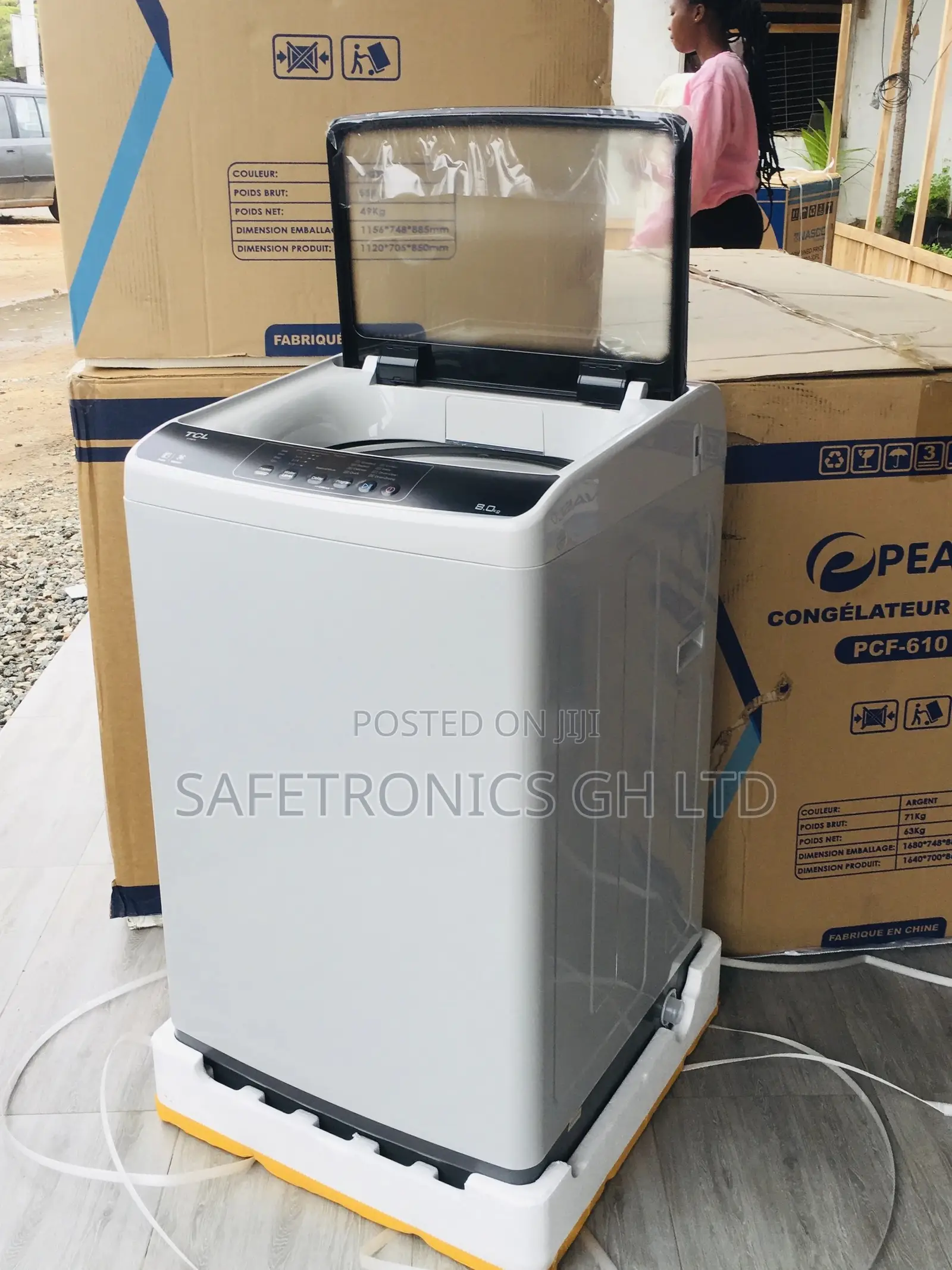 TCL Gray/Black Washingmachine Frontload 8kg Semiautomatic