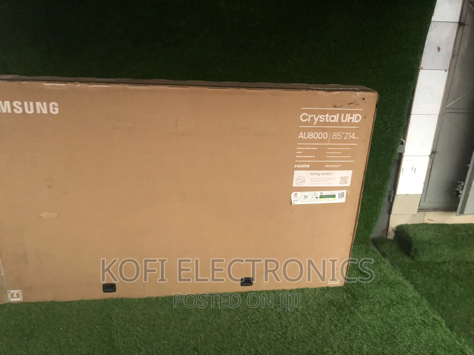 High Tech SAMSUNG 85-Inch Class Crystal UHD AU8000 Series