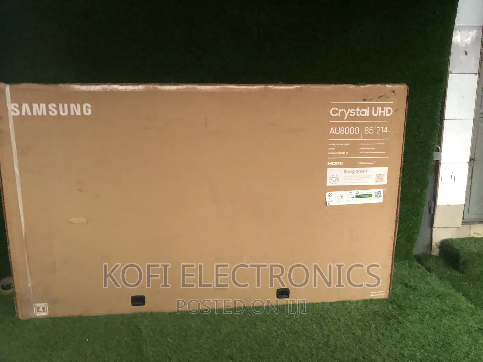 High Tech SAMSUNG 85-Inch Class Crystal UHD AU8000 Series