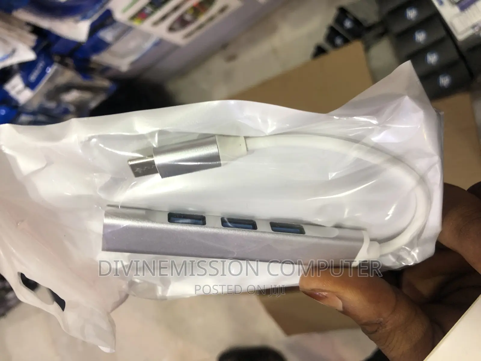 Type C to USB Hub 4 Ports. 3.0 for Laptops and Phones