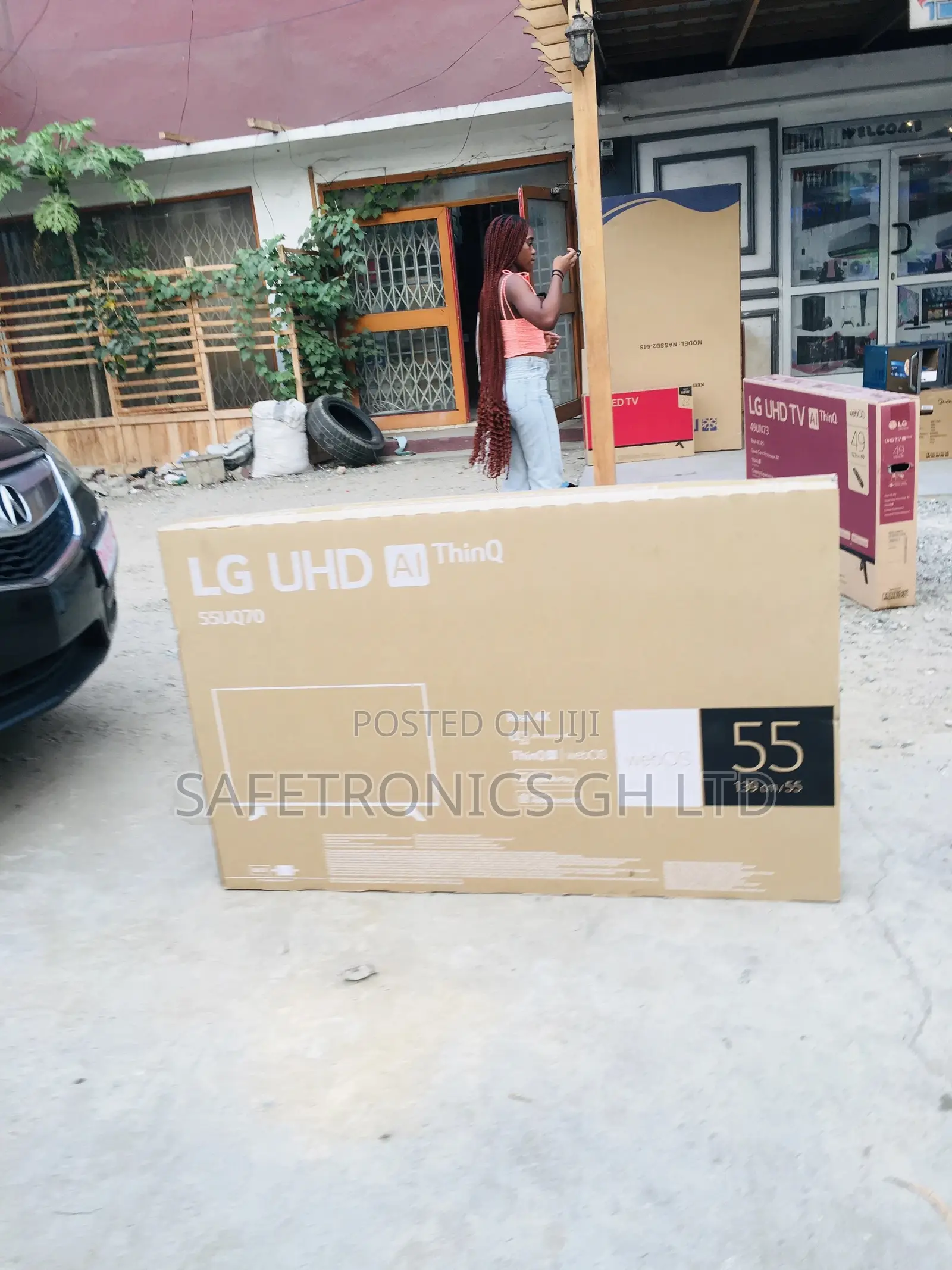 Smart Black Electric 55 Inches UHD UQ70 Inches Glossy LED
