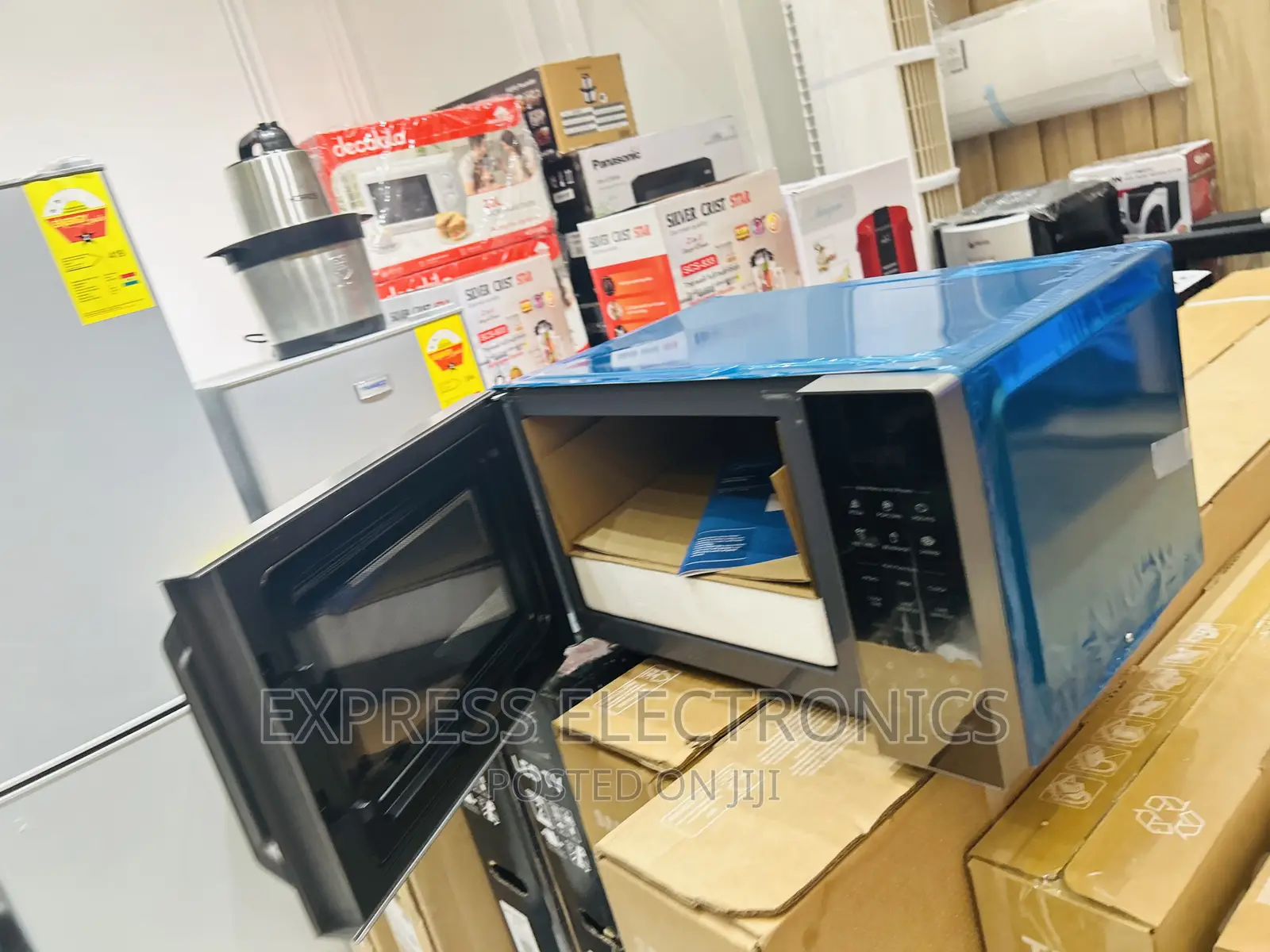 Quality New Black Midea Em9p032mx 28L Microwave Oven