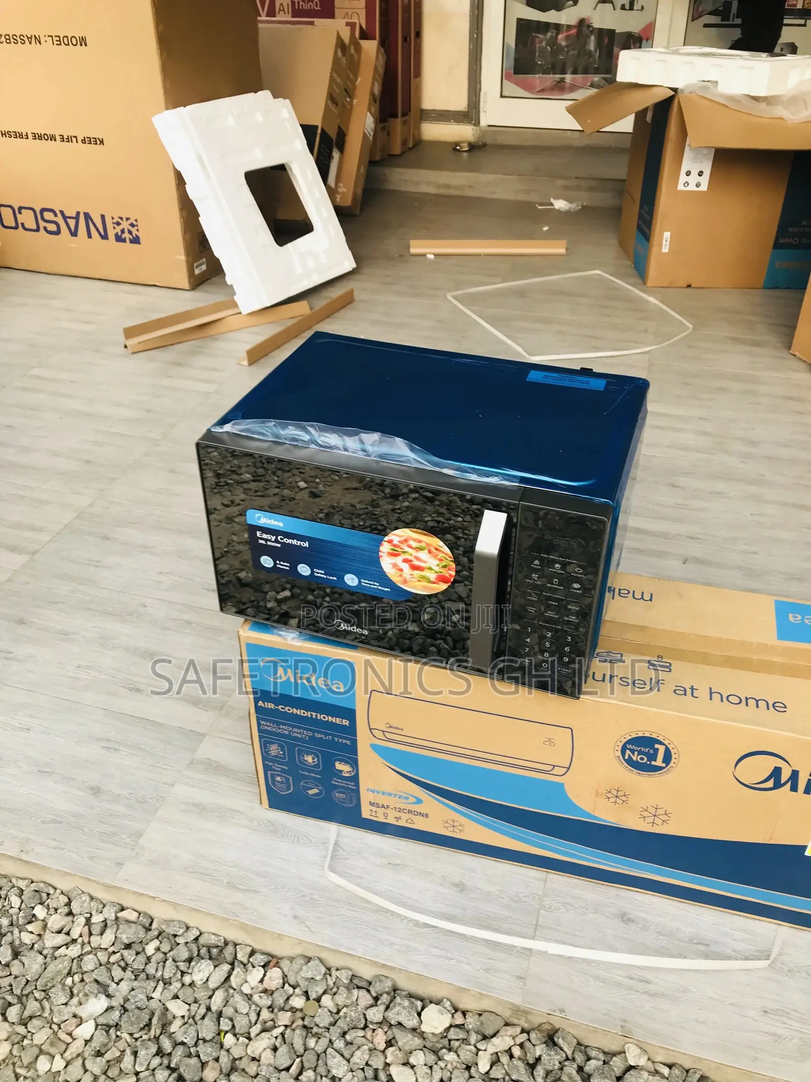 28 Liters Electric Midea Countertop Black Microwave