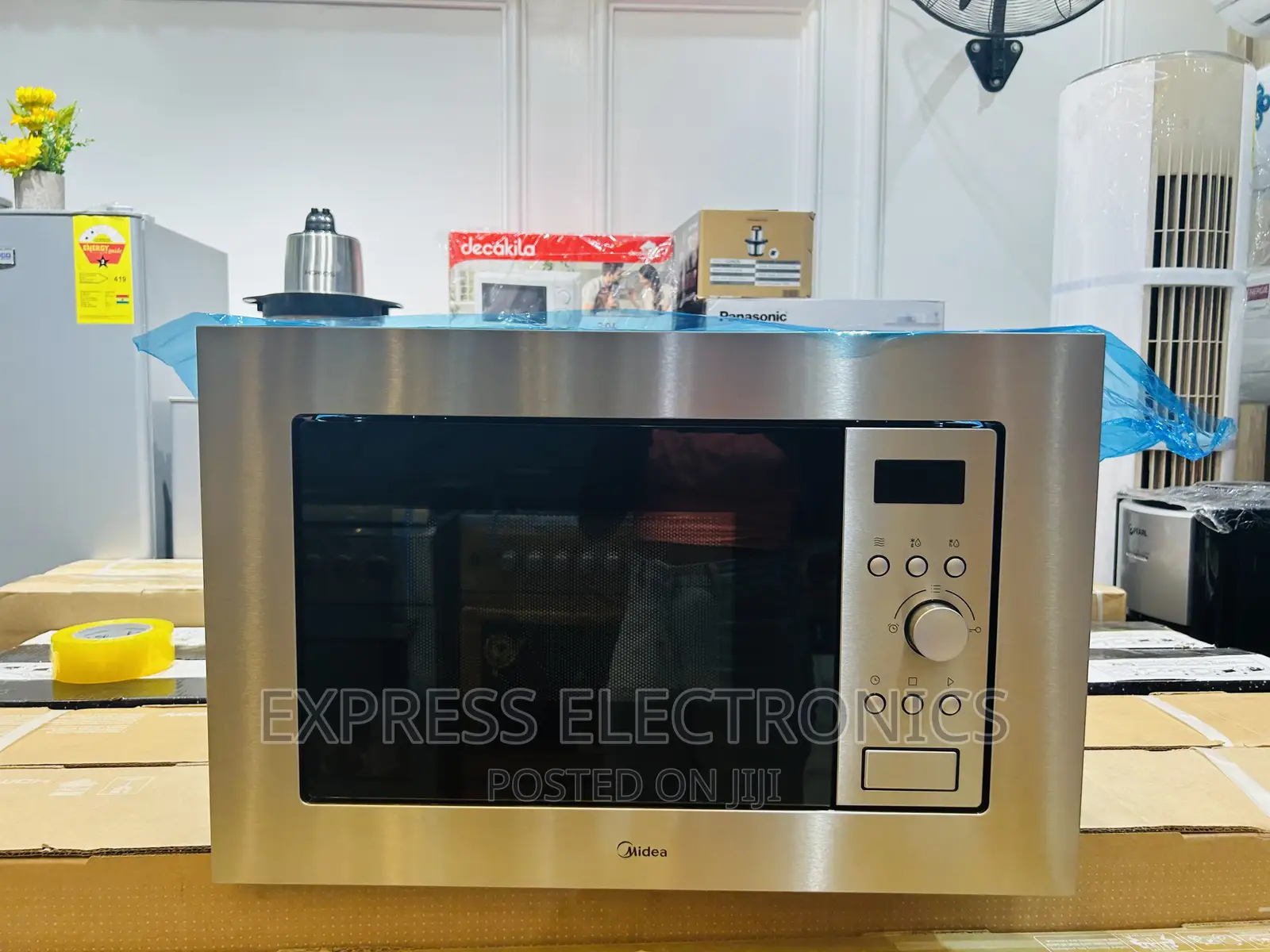 Call and Purchase for Midea AM717B57 Microwave Inbuilt