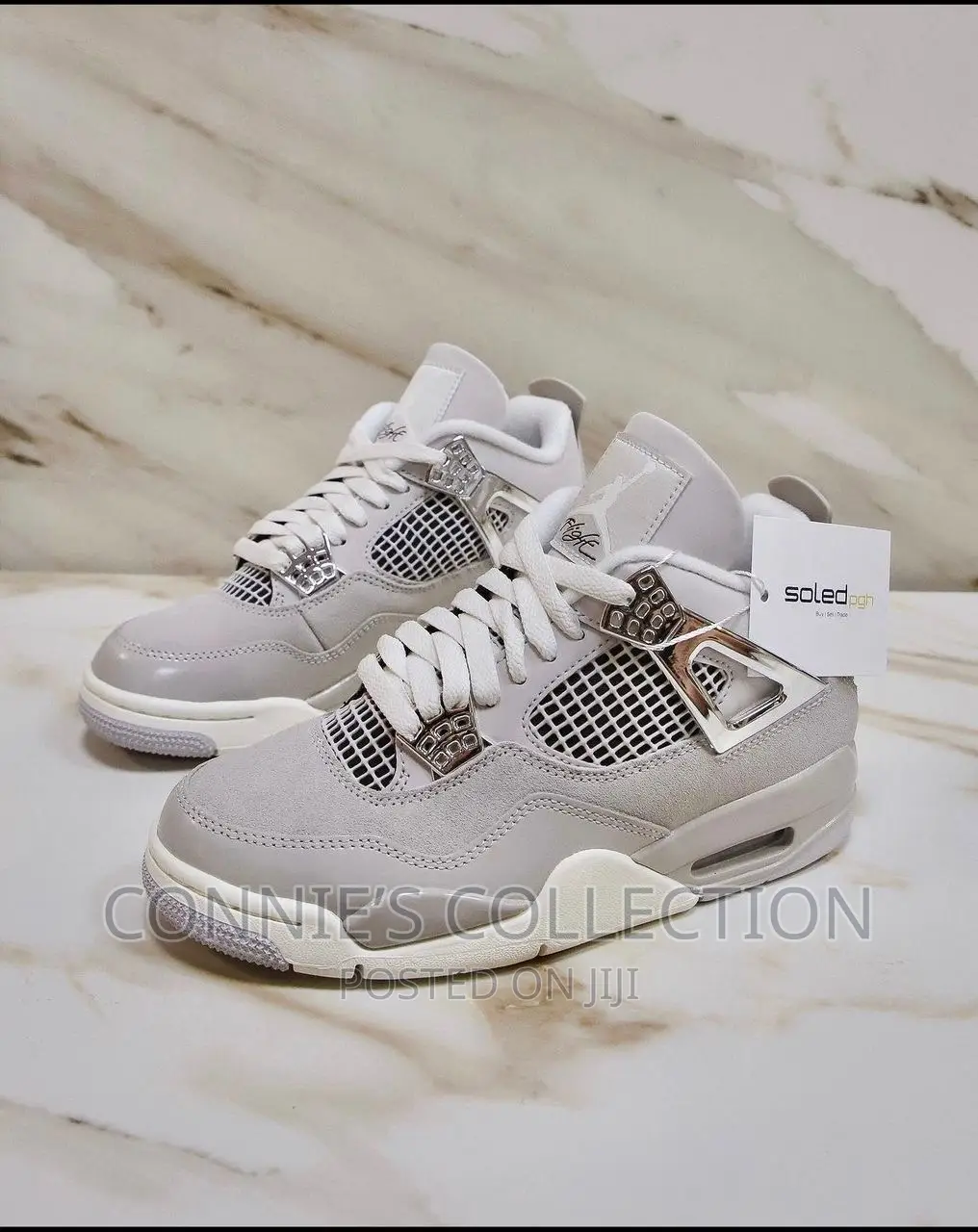 Air Jordan 4
