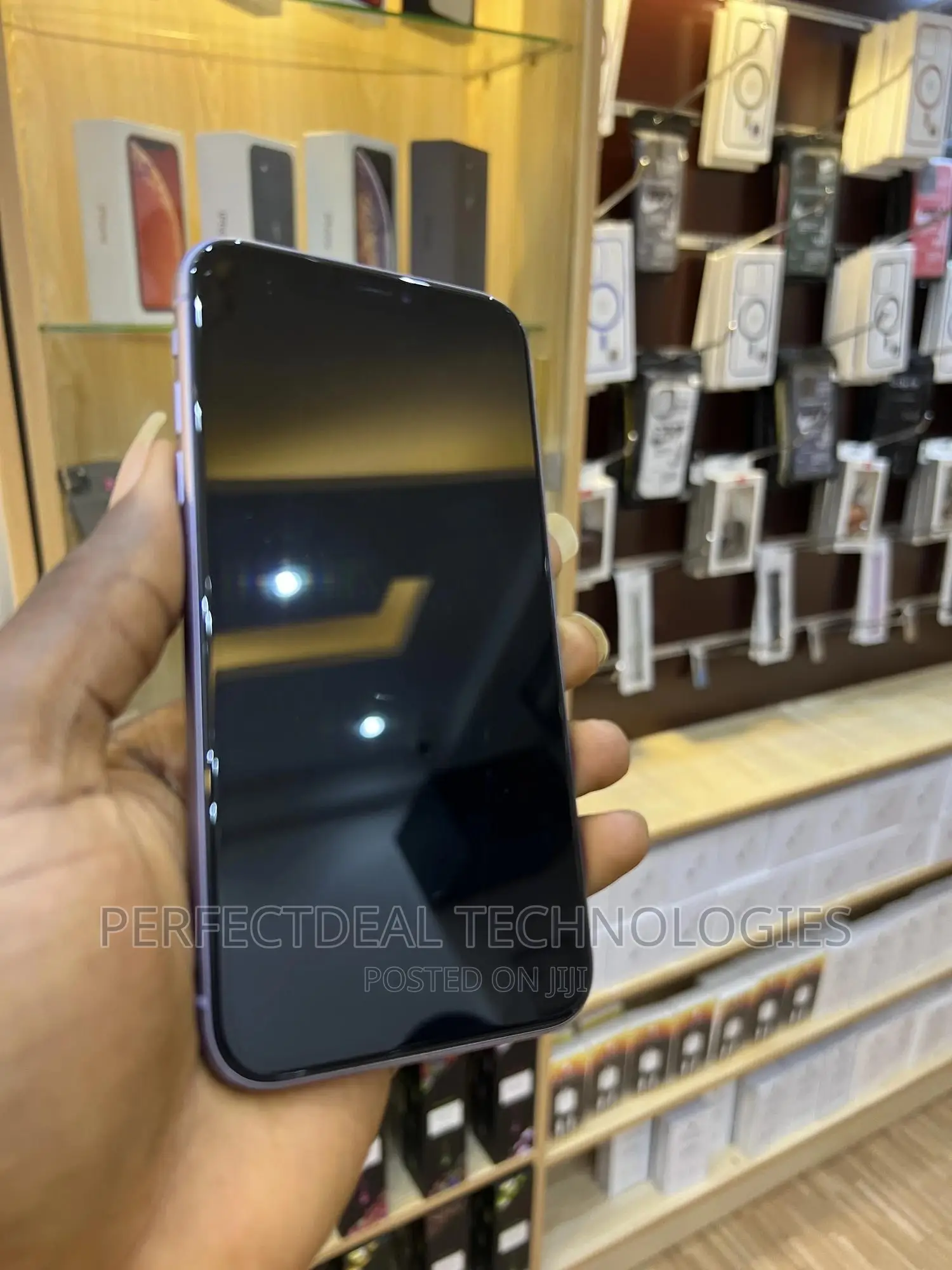 New Apple iPhone 11 128 GB Purple
