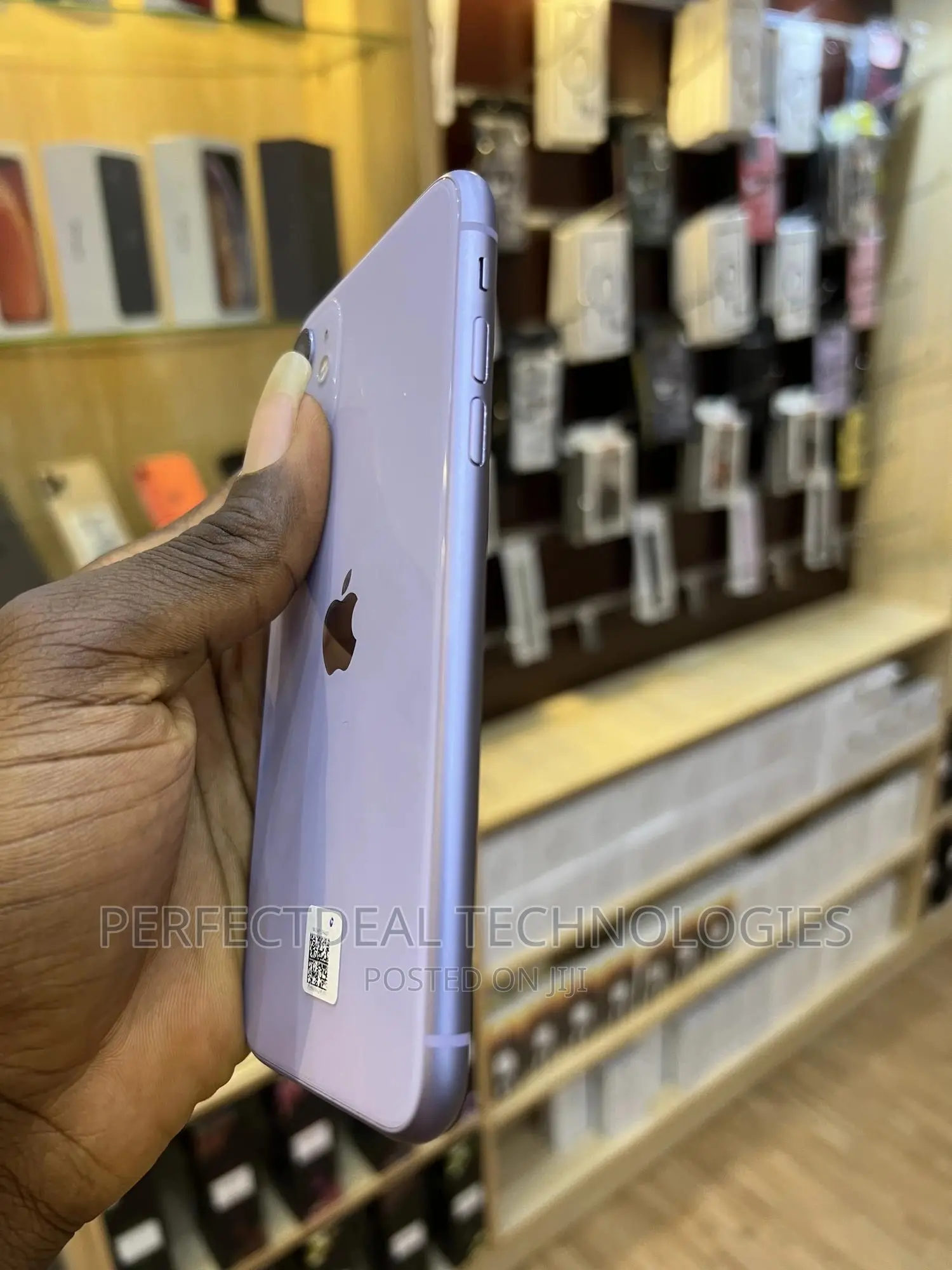 New Apple iPhone 11 128 GB Purple