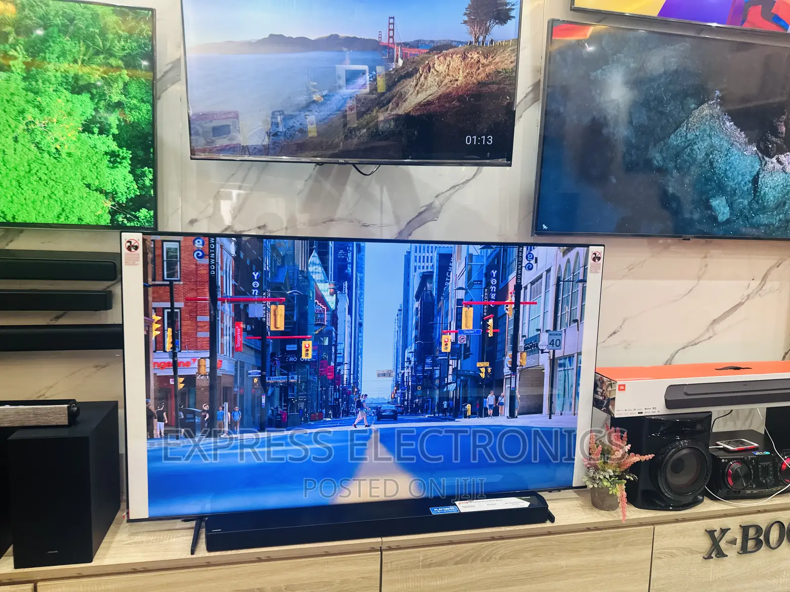 Zealous Sleek UHD Smart Glossy Samsung 55”Cu8000 Tv