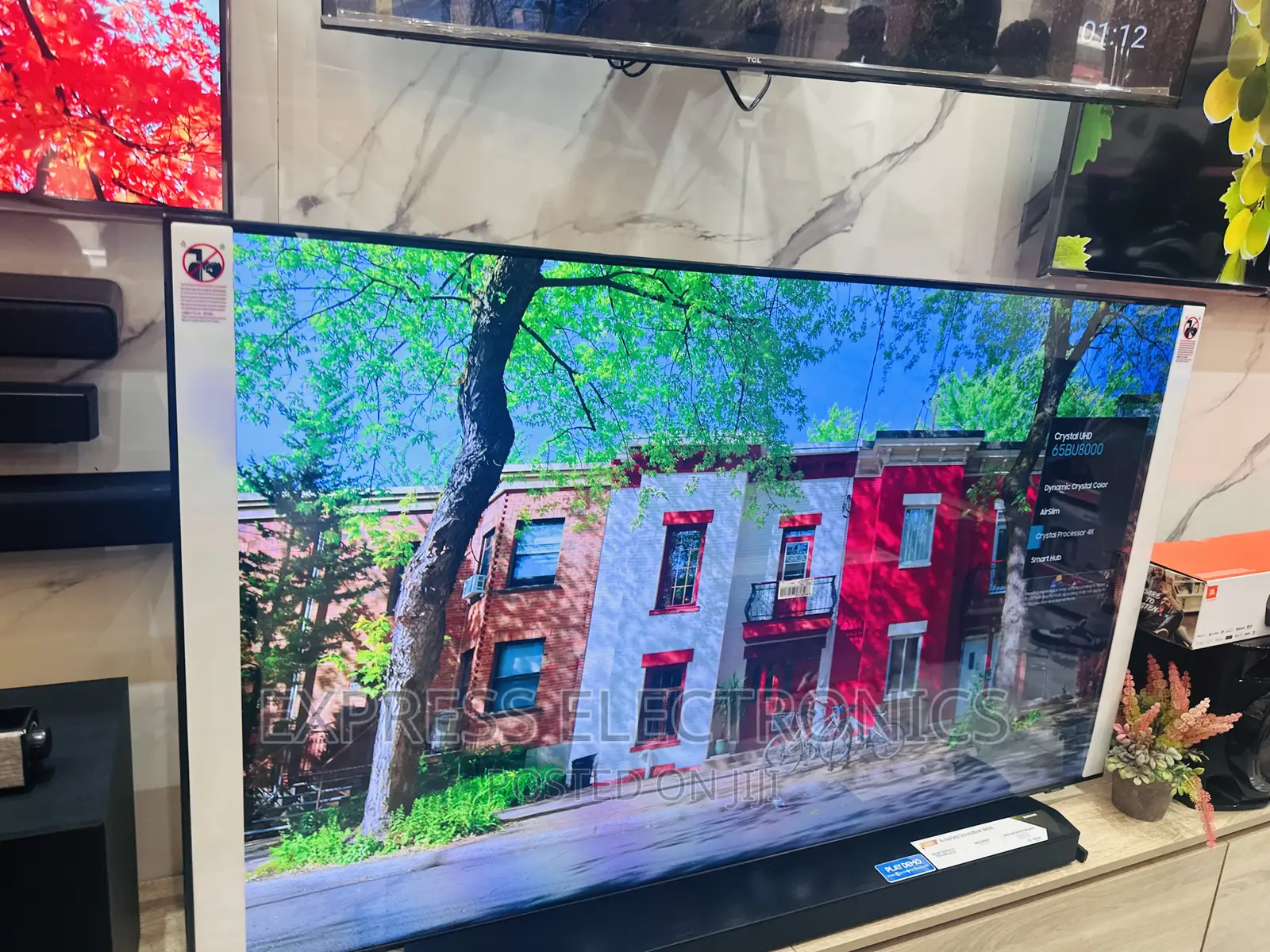 Ultra Modern UHD Smart Samsung 55”Au7022 Tv 
