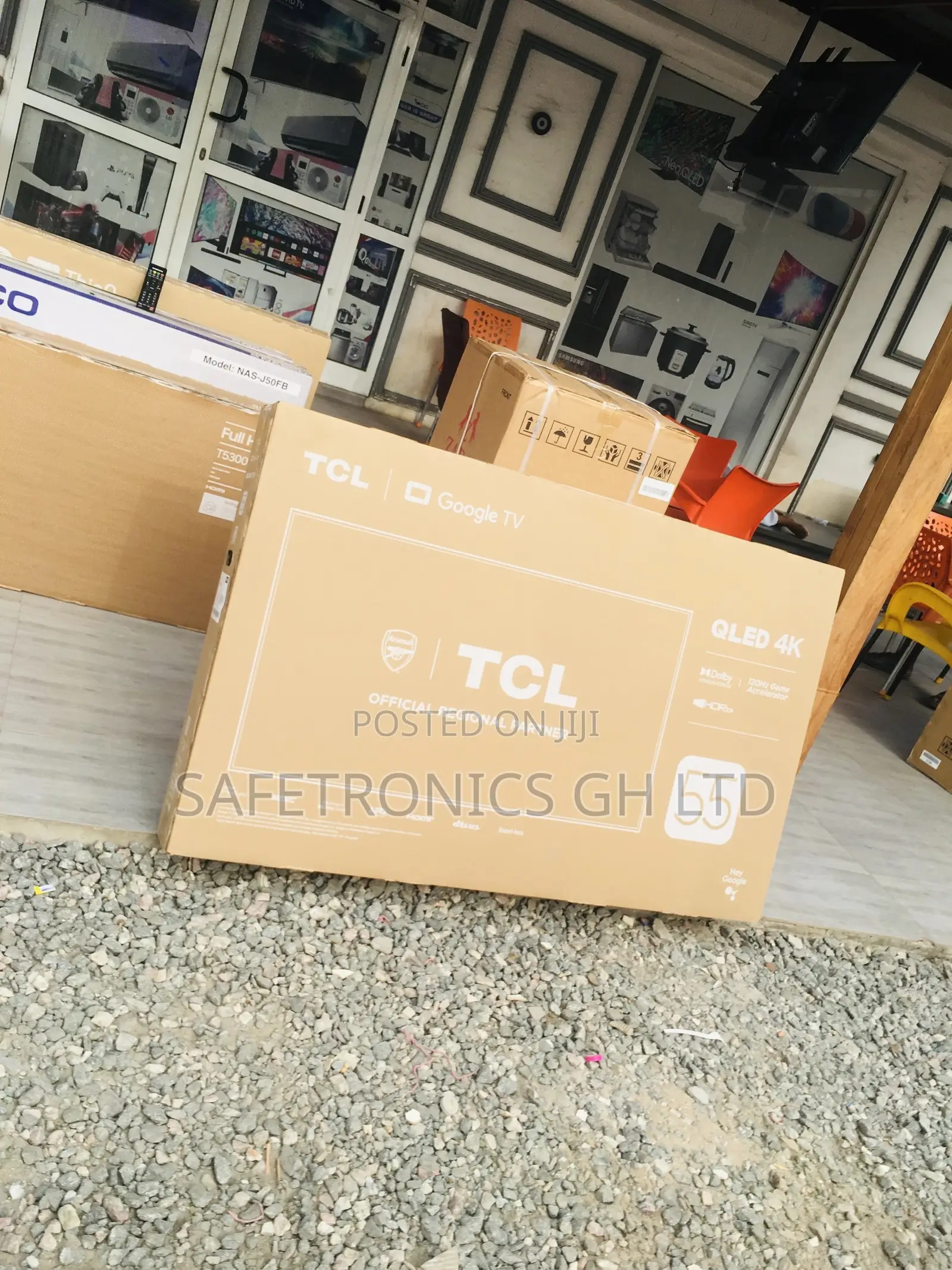 Electric Smart 55 Inches QLED Glossy TCL C635 Black Tv