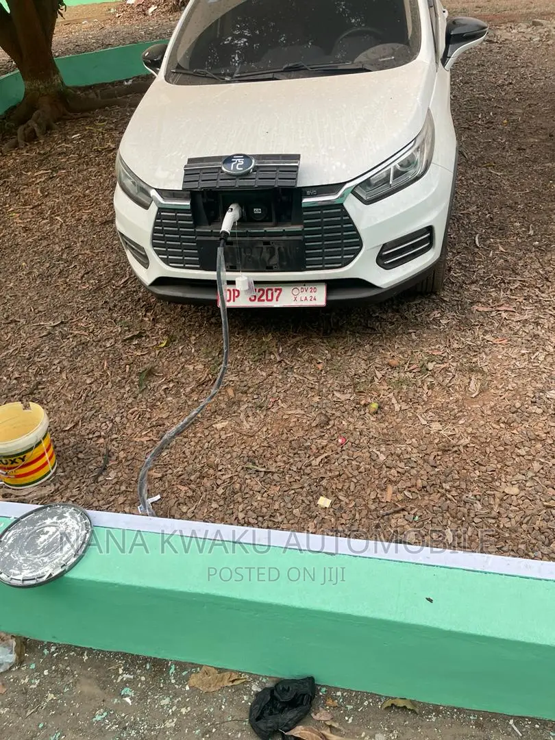 Car 2019 White