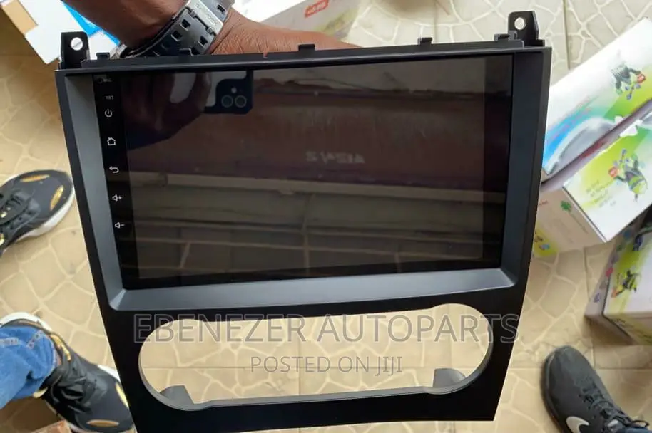 Mercedes Benz C230 Android Tape