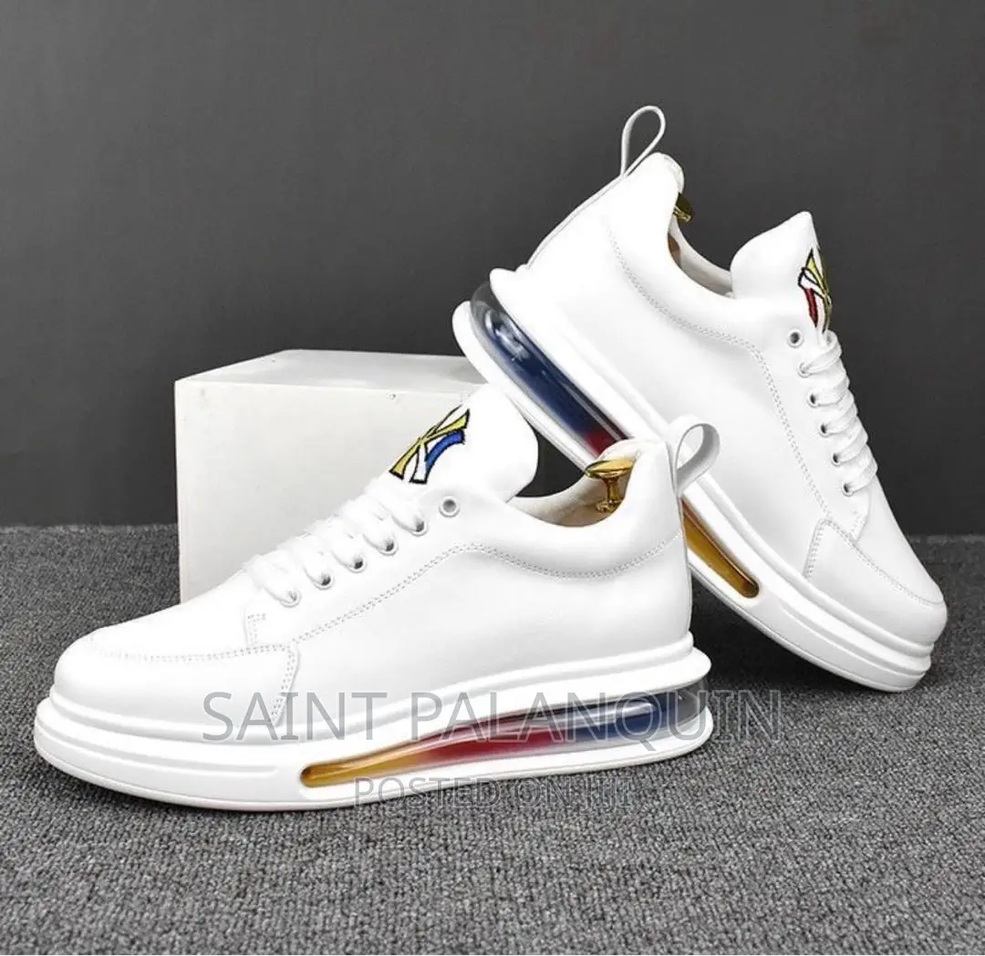 MC N NY Sneakers